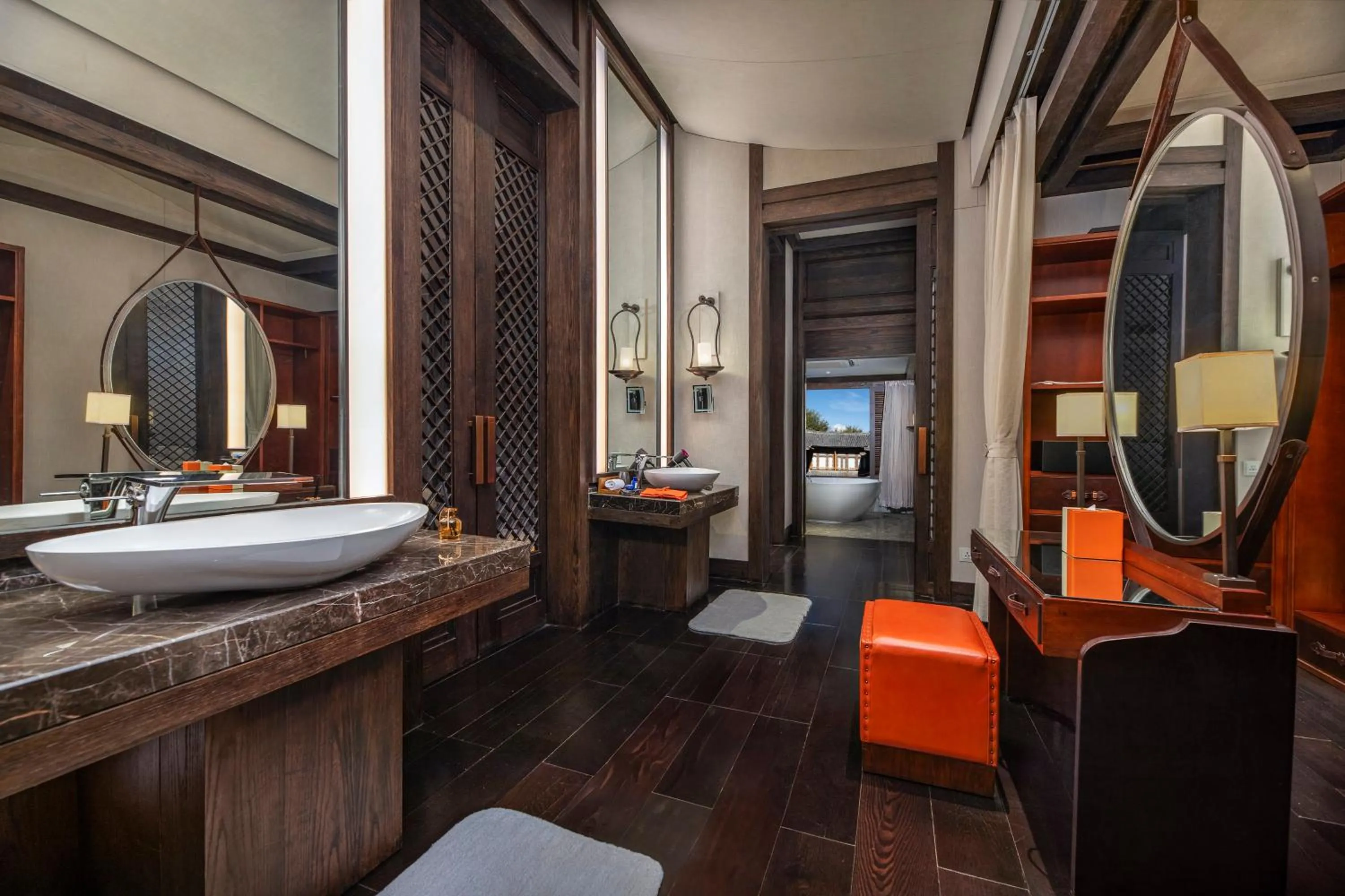 Photo of the whole room in Hotel Indigo Lijiang Ancient Town by IHG