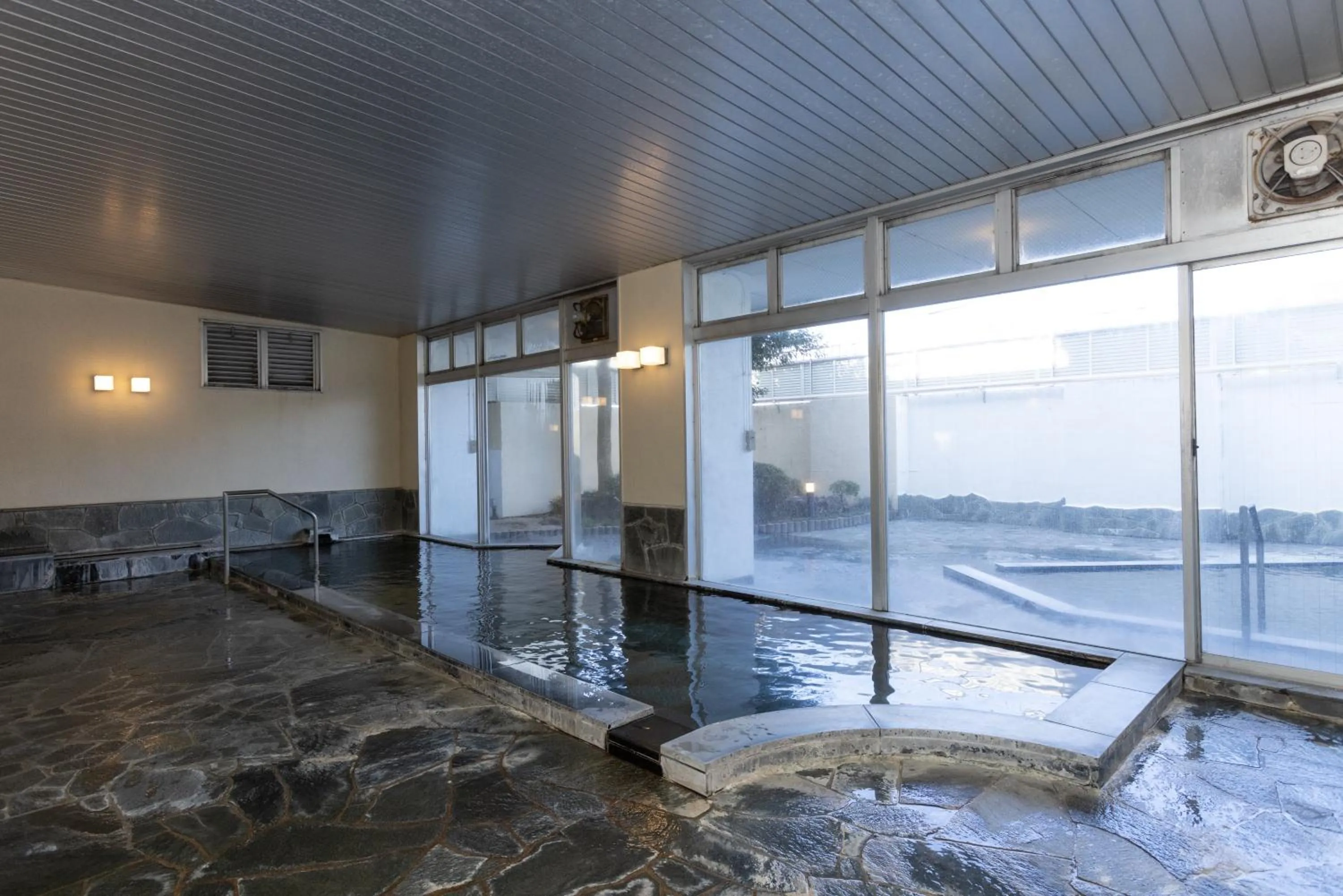 Public Bath in Hotel Kimiyoshi