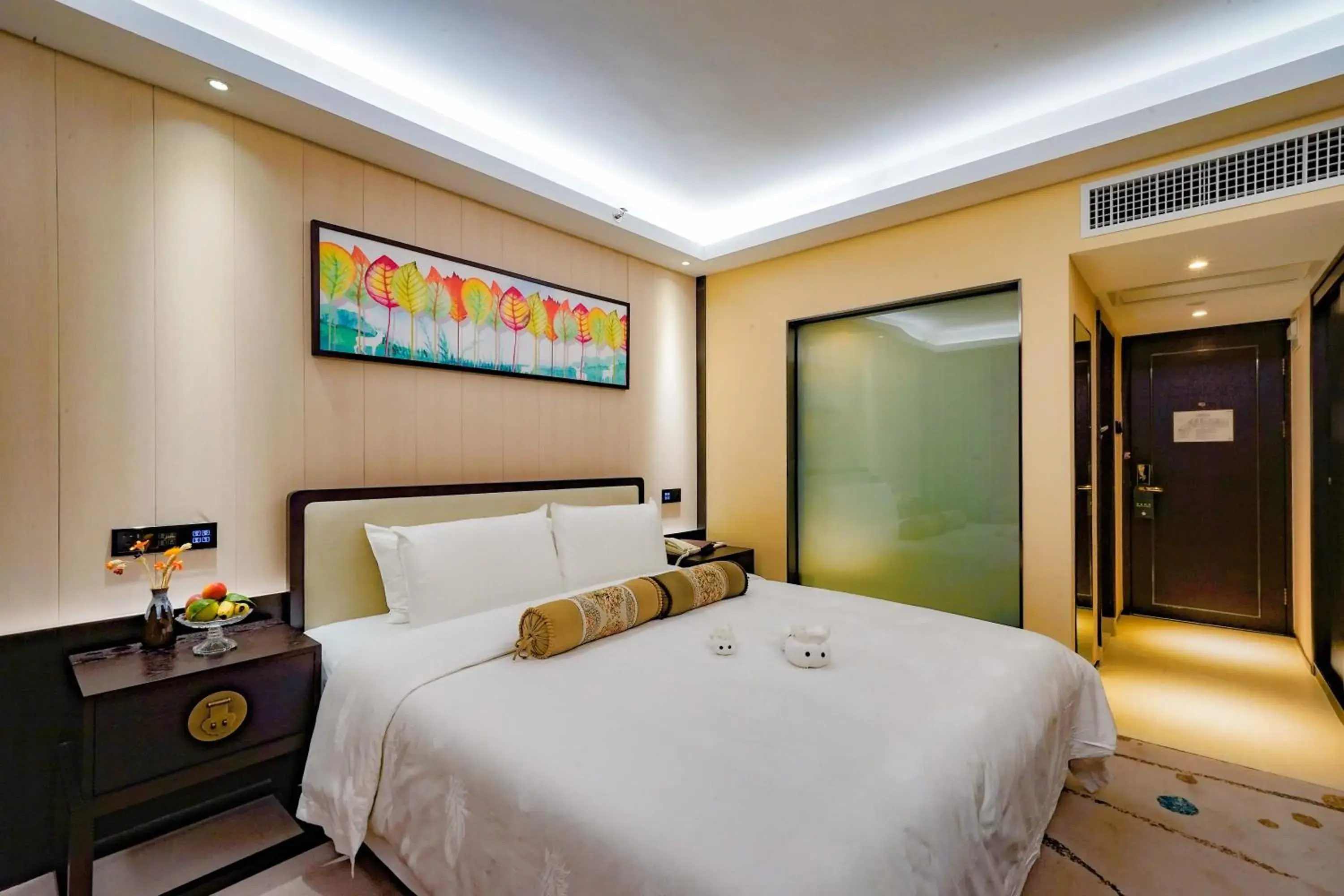 Superior Queen Room in Guangdong Hotel-Free Shuttle during Canton Fair Superior Queen Room in Guangdong Hotel-Free Shuttle during Canton Fair