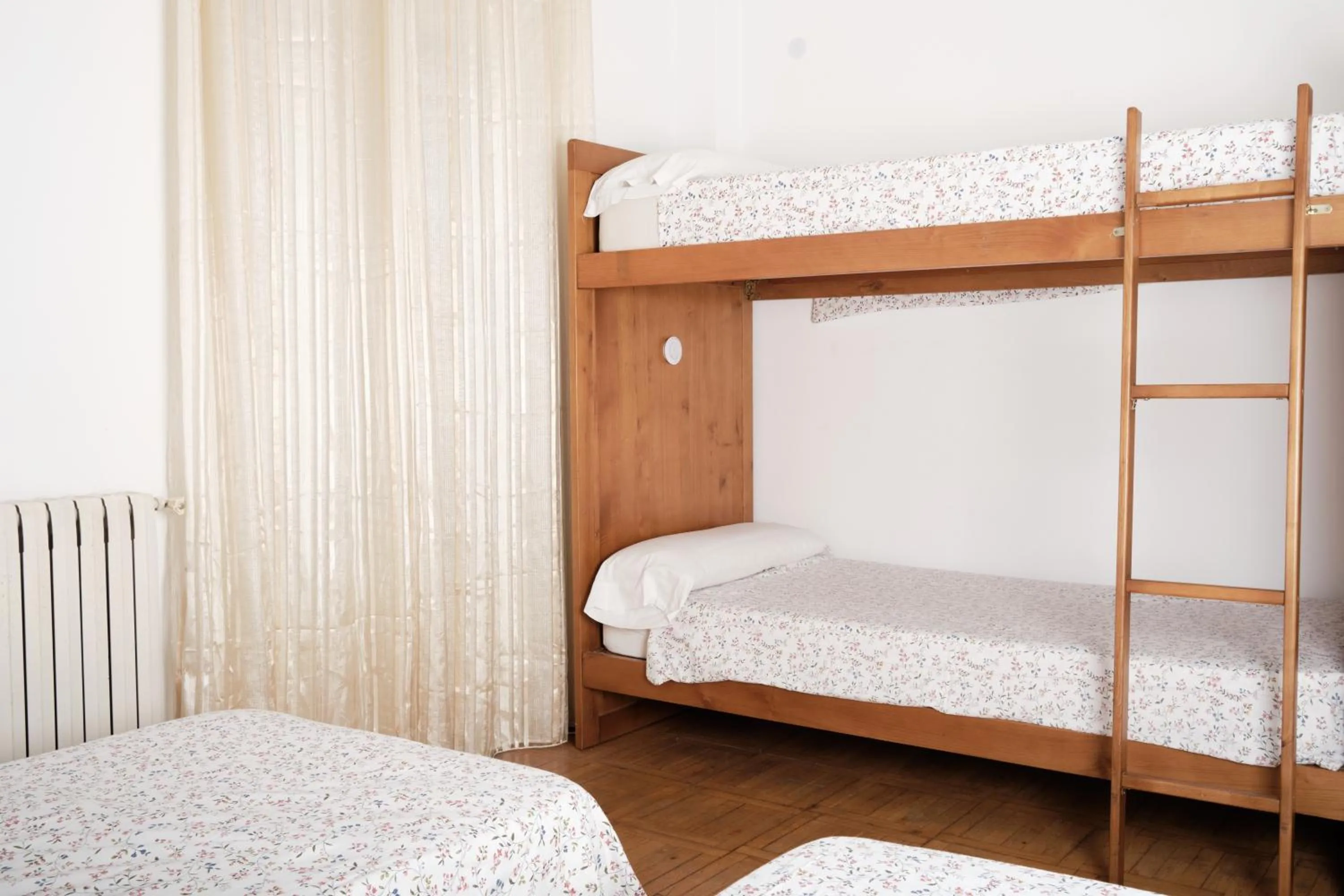 Photo of the whole room, Bed in HOSTEL Rua 35