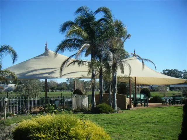 BBQ facilities in Paradise Lakes Motel Shepparton