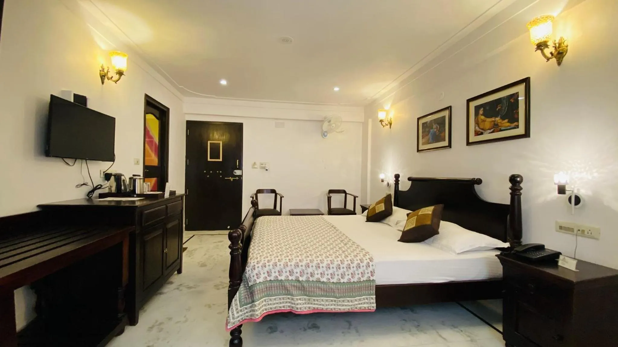 Bedroom, Bed in Kotra Haveli A Boutique Hotel by Lake Pichola