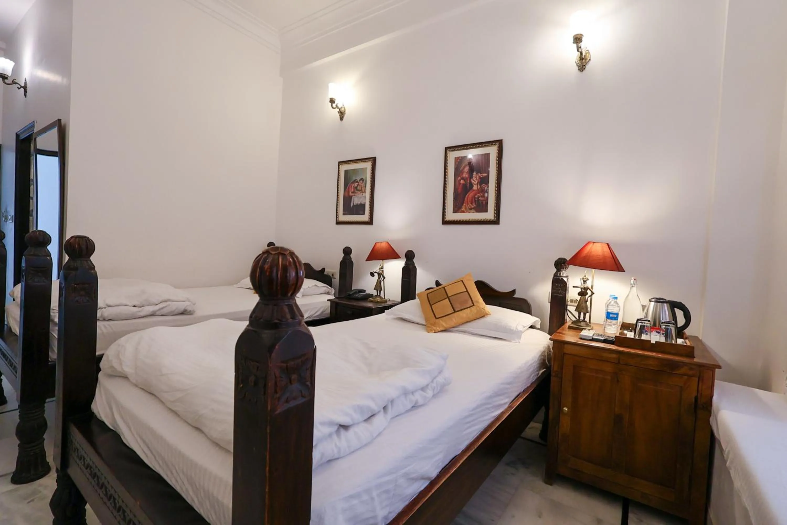 Bed in Kotra Haveli A Boutique Hotel by Lake Pichola