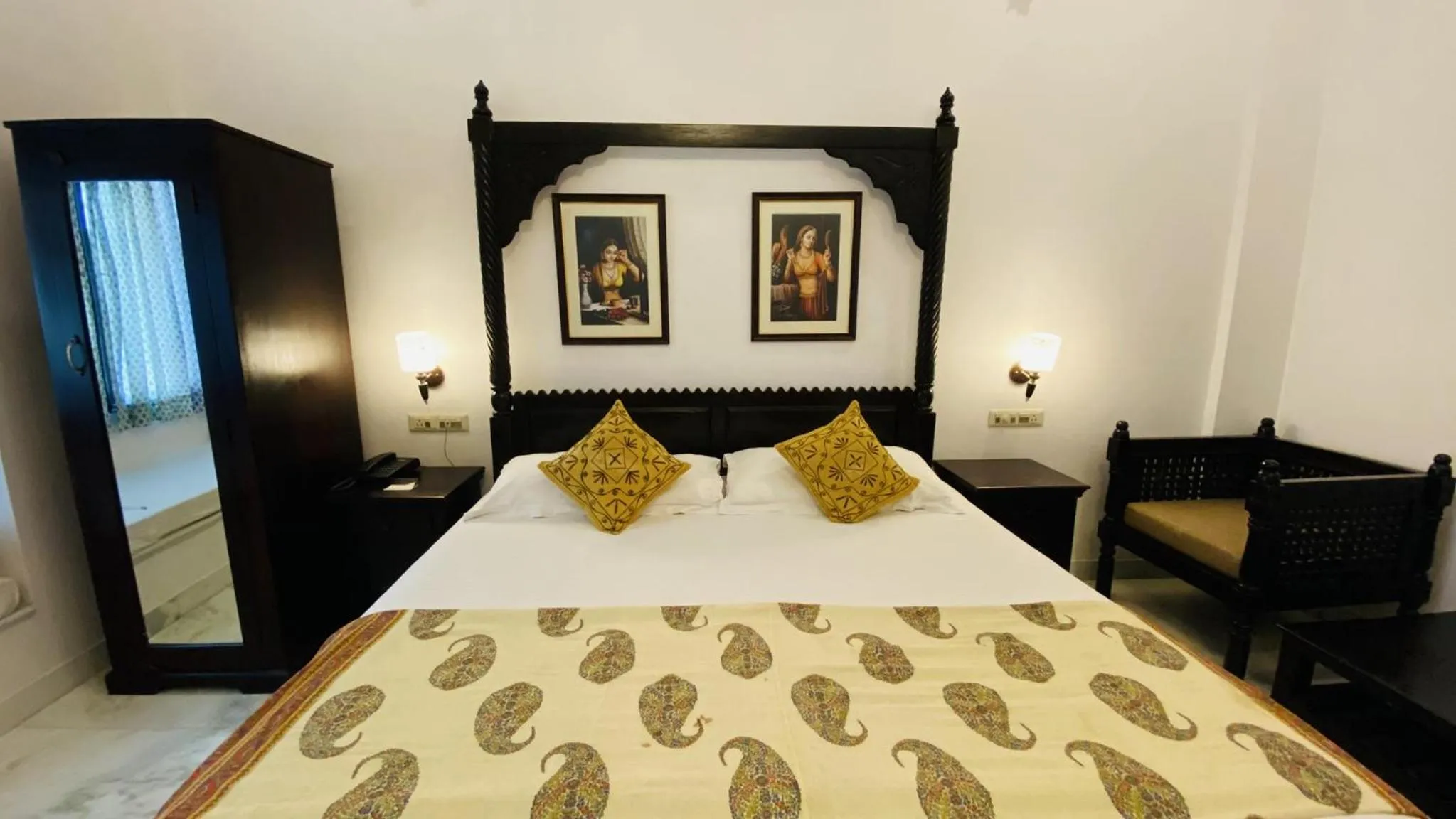 Bedroom, Bed in Kotra Haveli A Boutique Hotel by Lake Pichola
