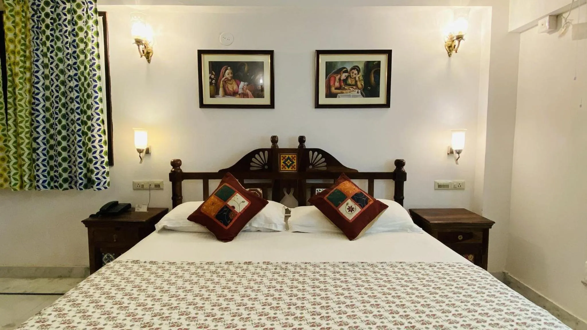 Bed in Kotra Haveli A Boutique Hotel by Lake Pichola