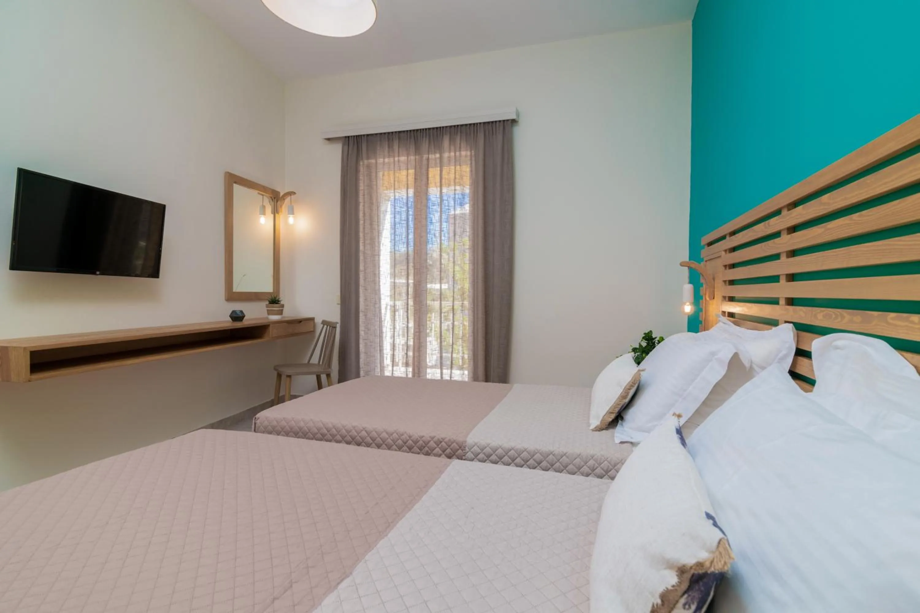 Bed in Sunset Apartments