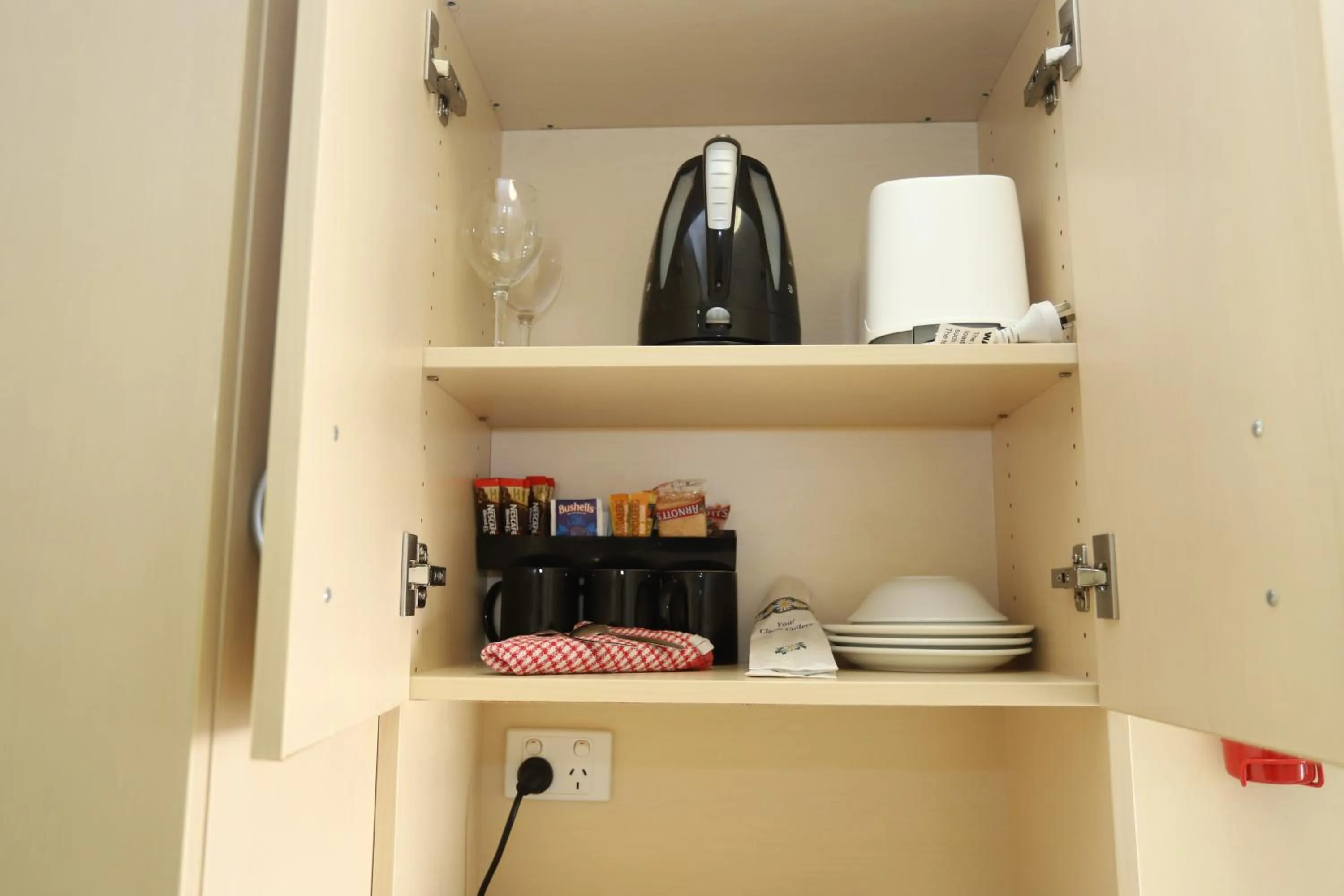 Coffee/tea facilities in Sleepy Hill Motor Inn