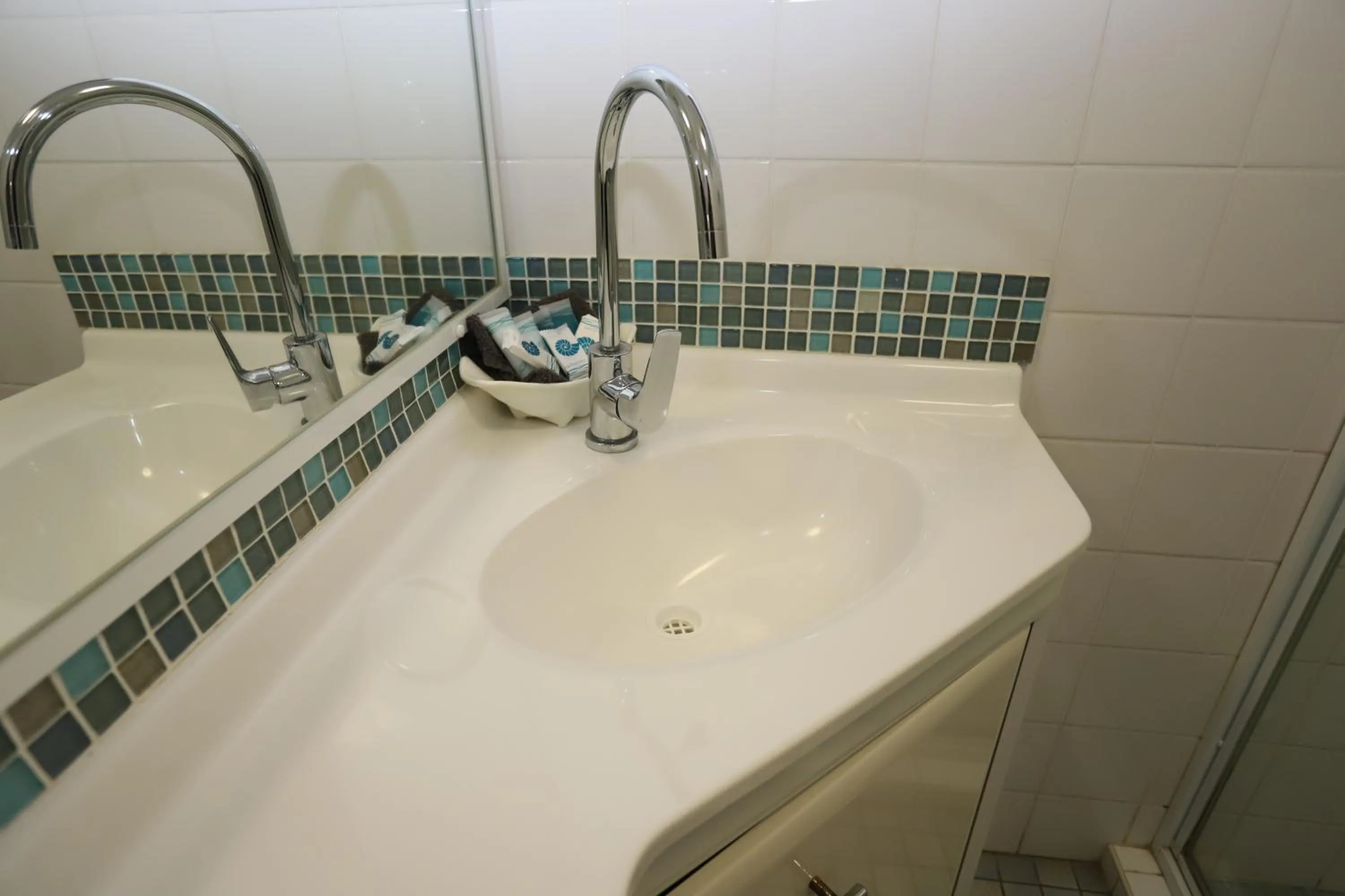 Bathroom in Sleepy Hill Motor Inn