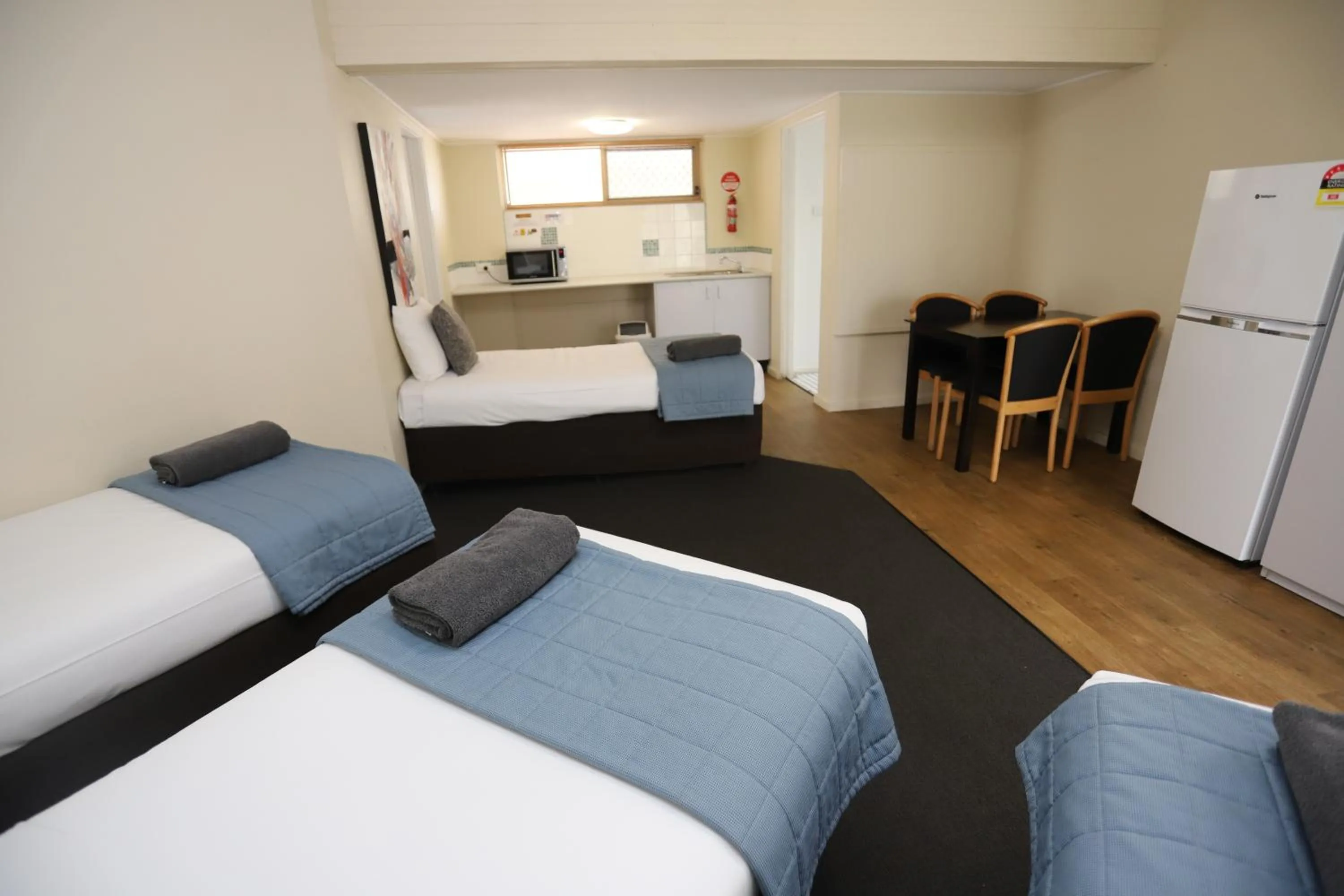 Bed in Sleepy Hill Motor Inn