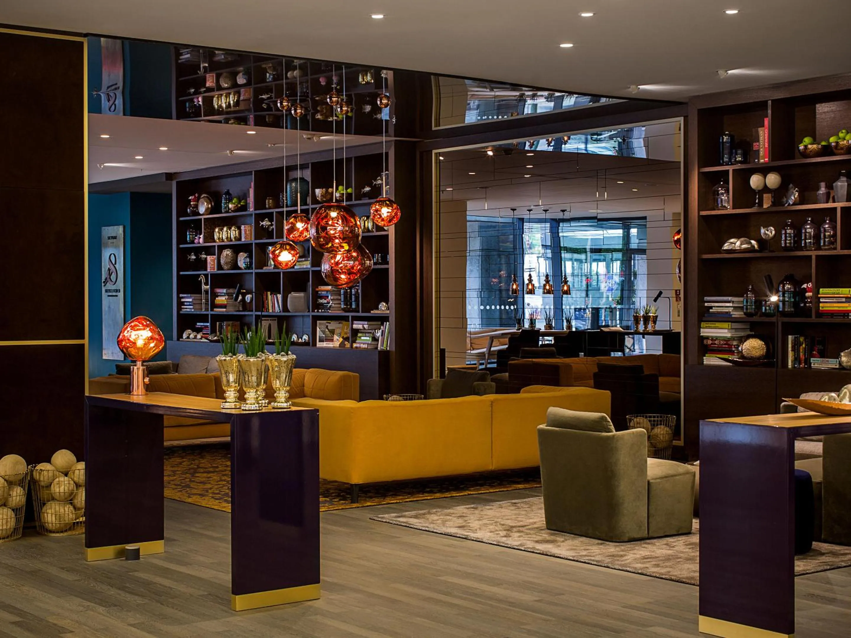 Library in Vienna House by Wyndham Andel's Berlin