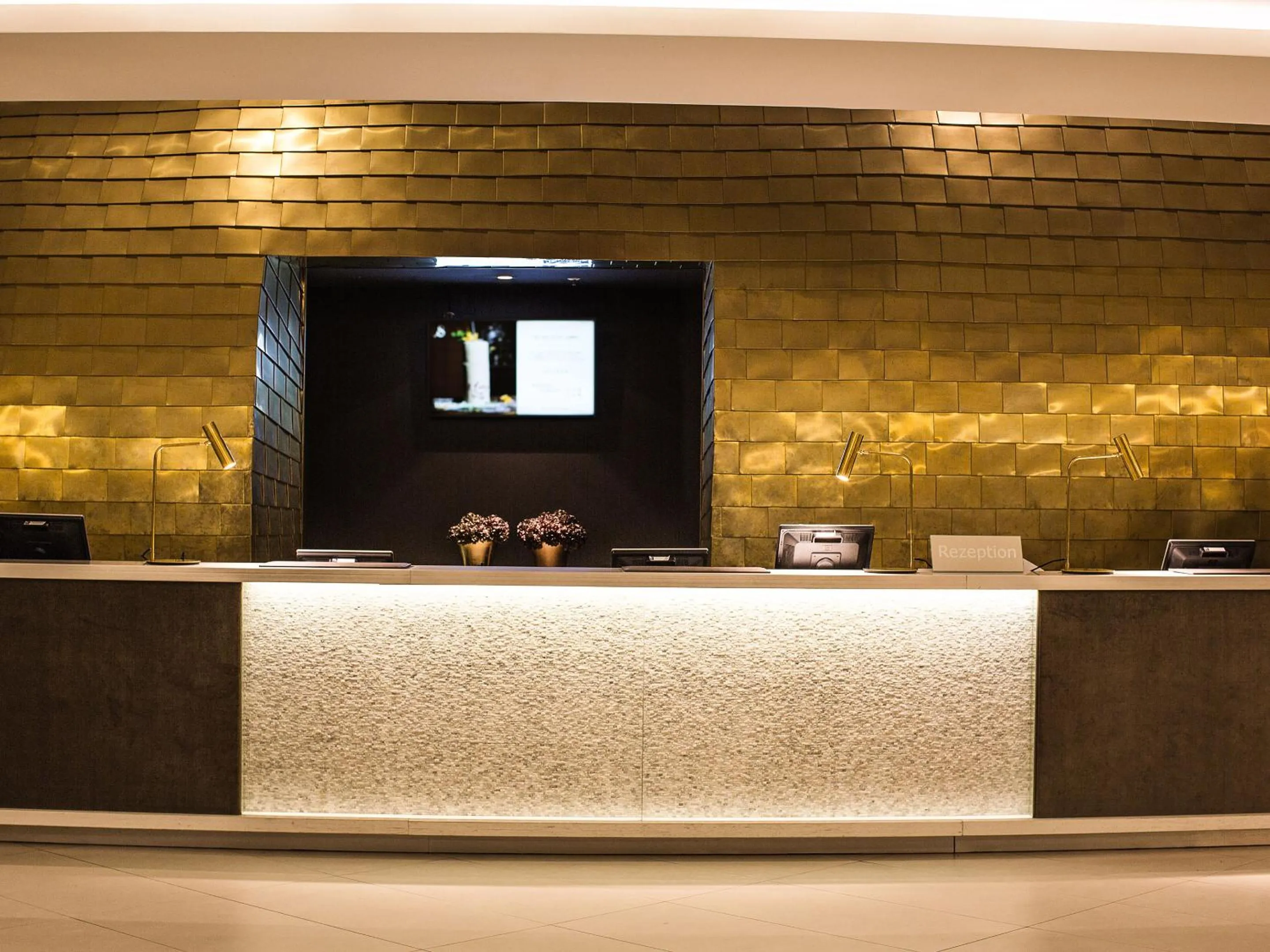 Lobby or reception in Vienna House by Wyndham Andel's Berlin
