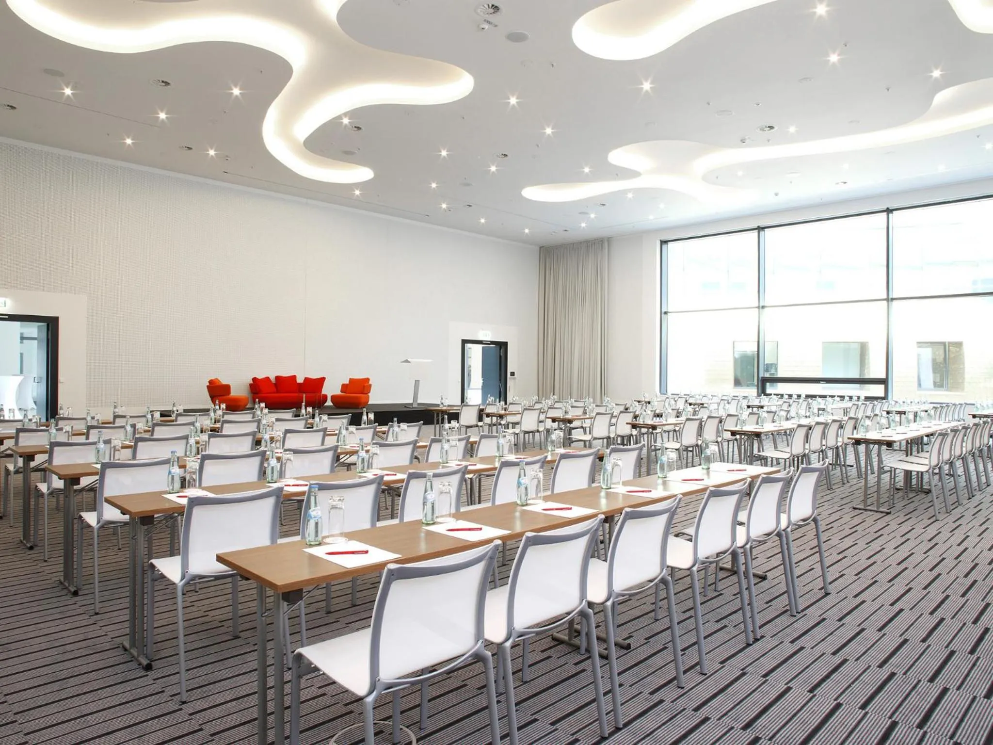 Business facilities in Vienna House by Wyndham Andel's Berlin