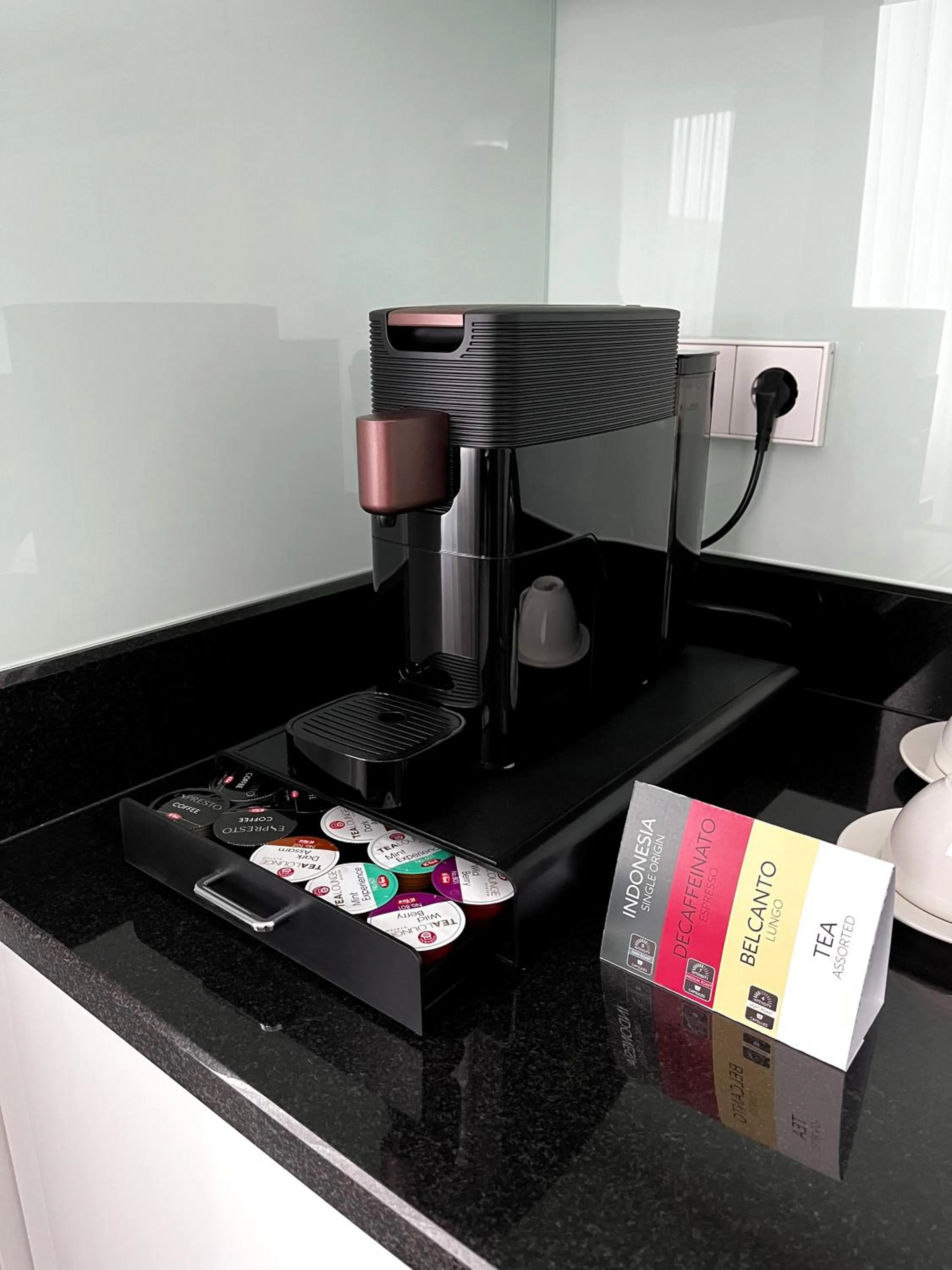 Coffee/tea facilities in Vienna House by Wyndham Andel's Berlin