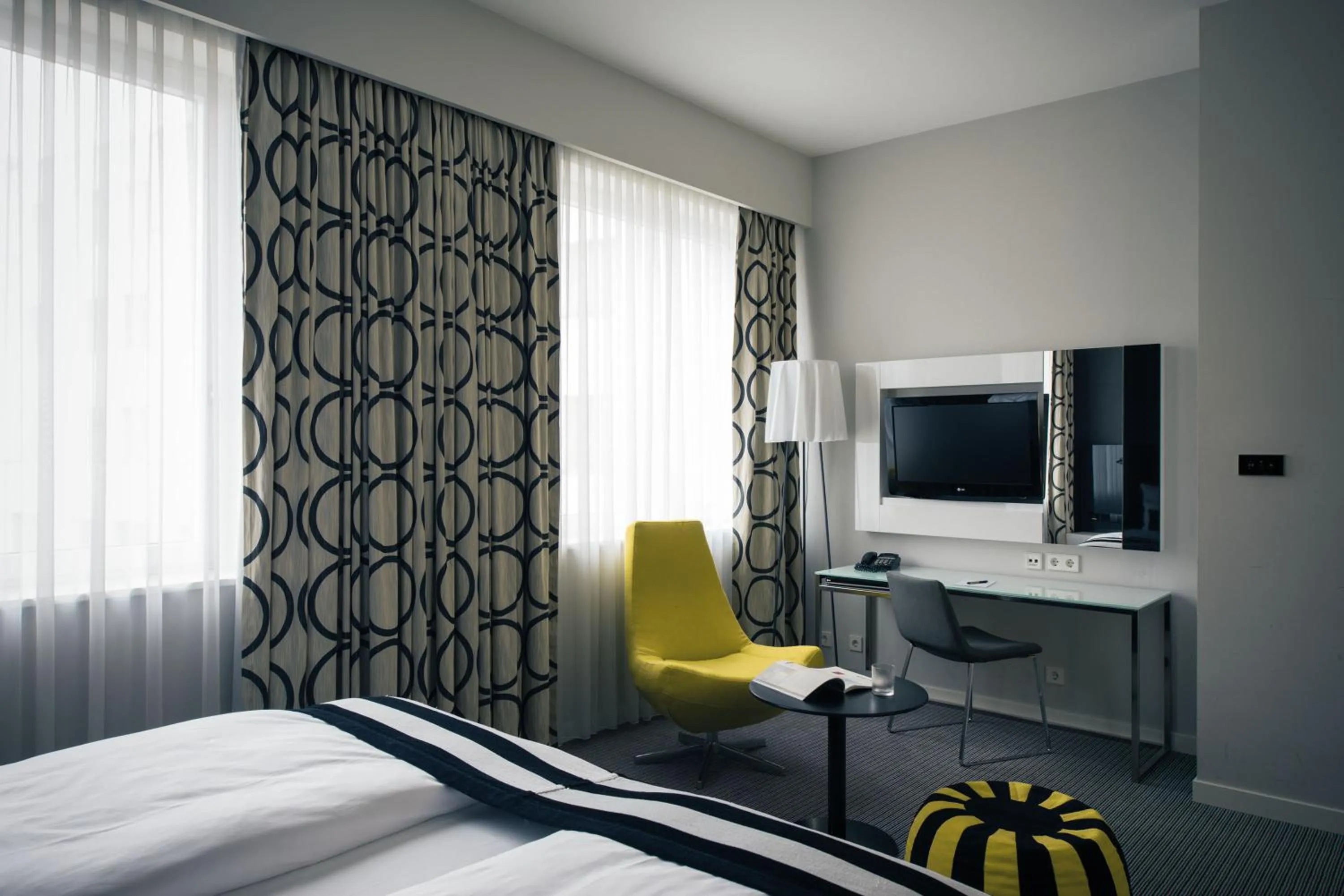 Photo of the whole room, Bed in Vienna House by Wyndham Andel's Berlin