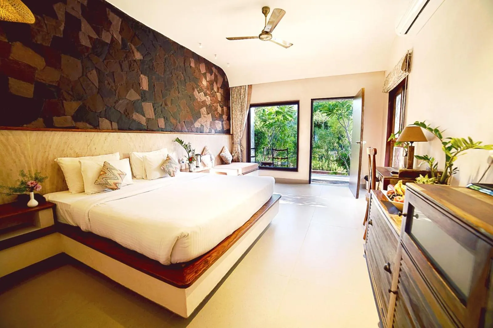 Bed in The Pugmark, A Wildlife Resort