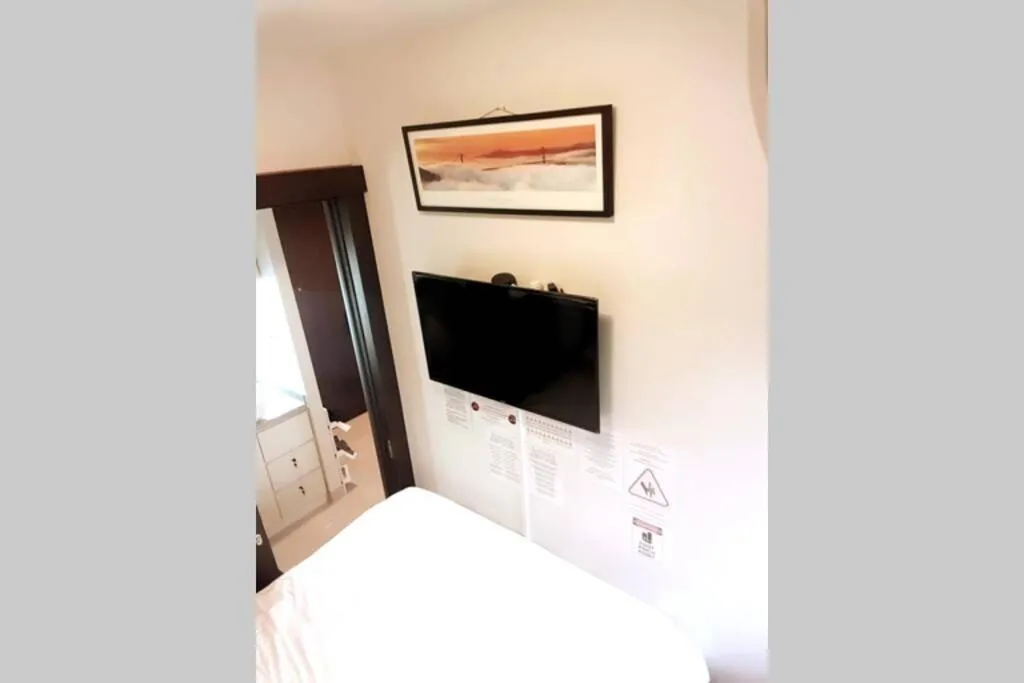 Bed in @Mojo Smart Apartment - Begawan Apartment