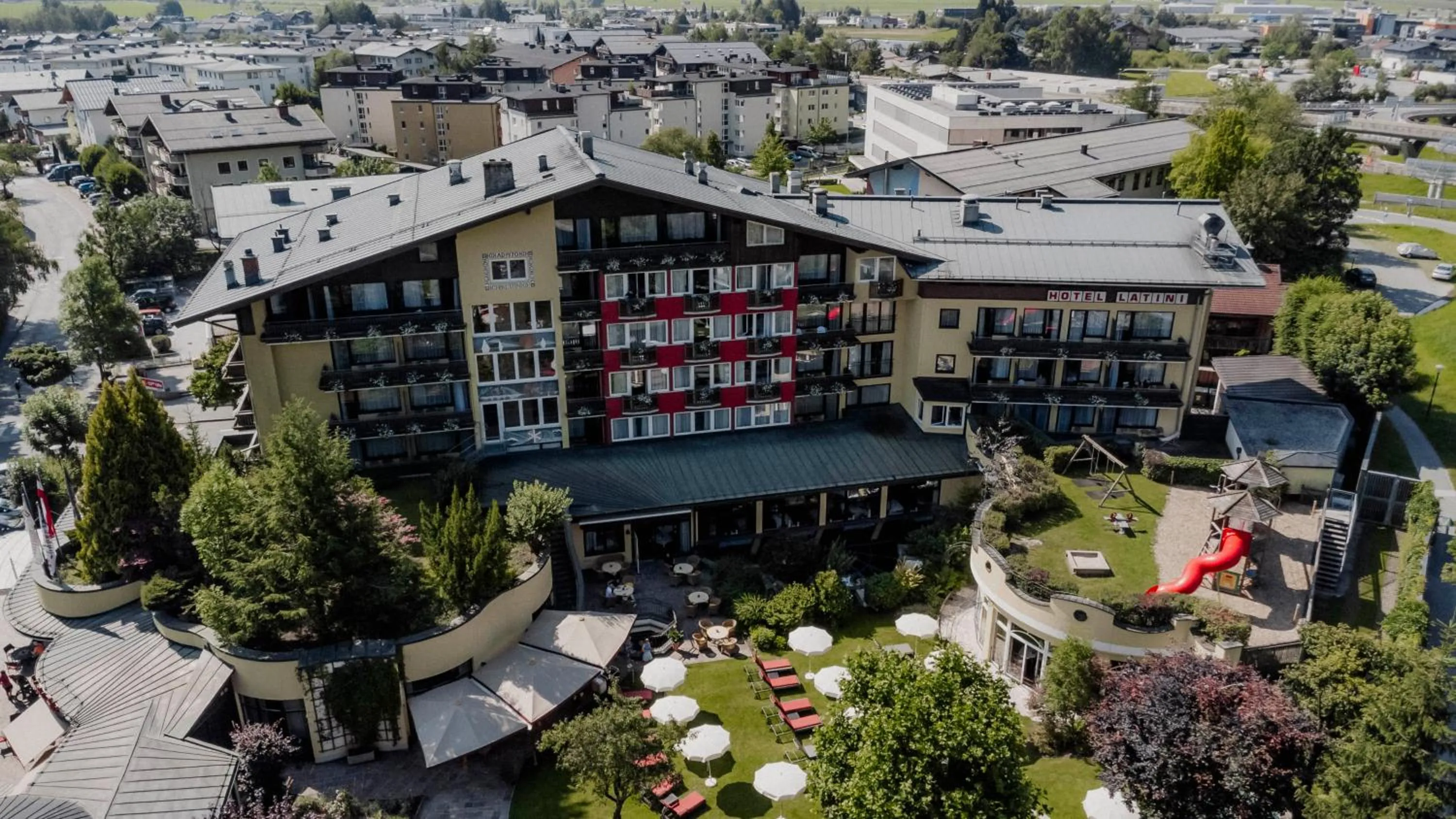 Property building in Hotel Latini