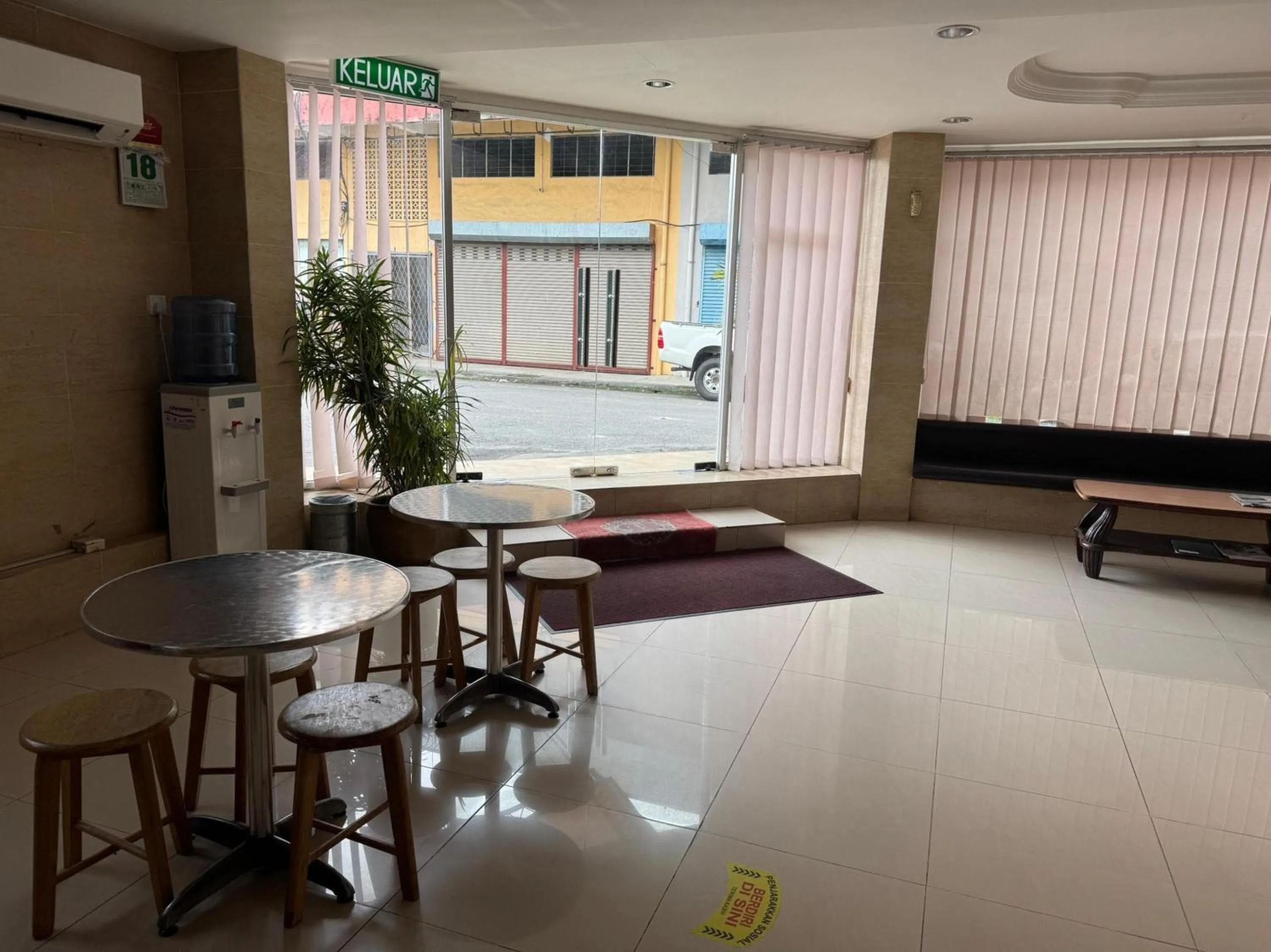 Lobby or reception in Hotel O Hotel Oriental