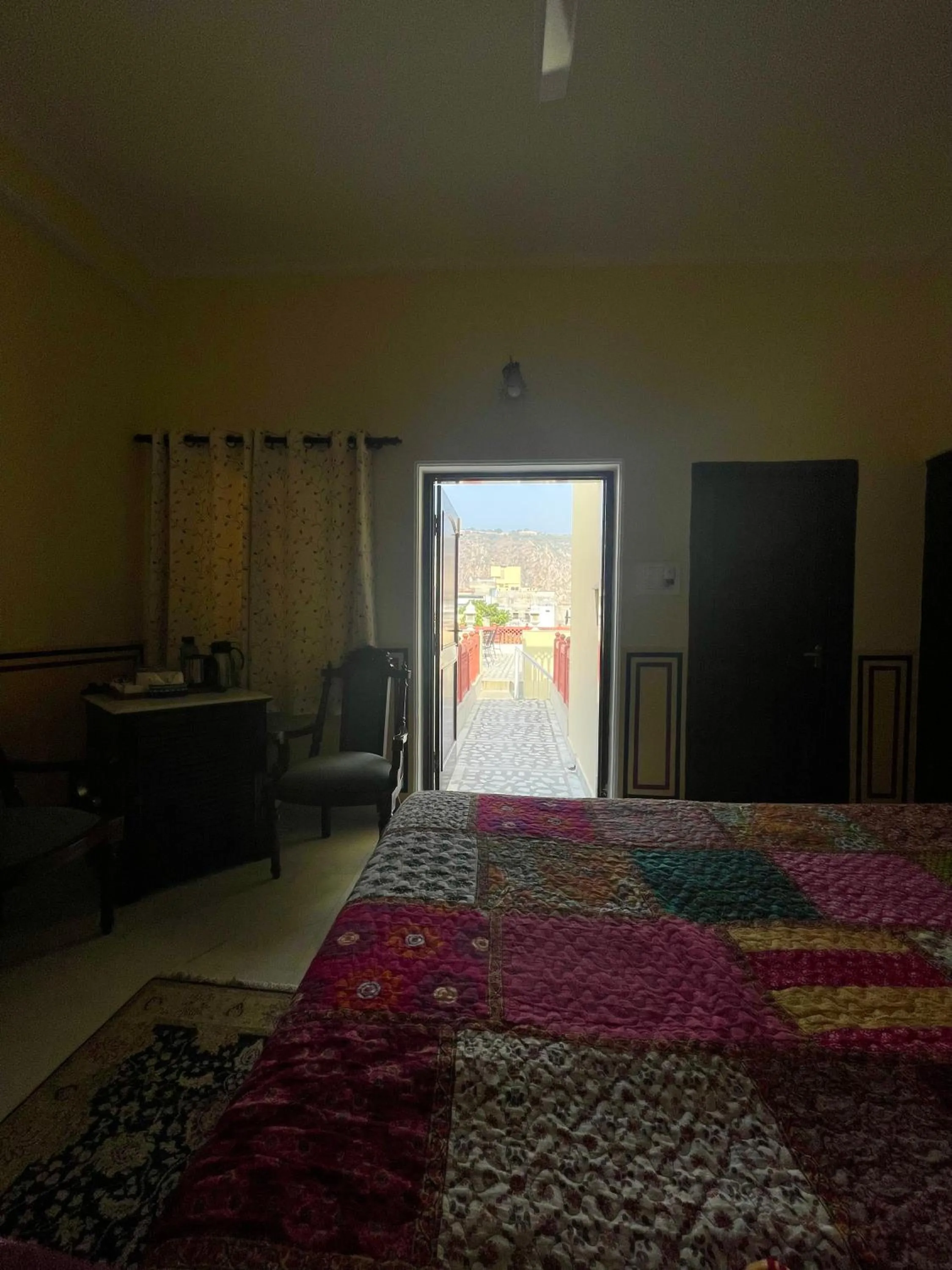 Mountain view, Bed in Khatu Haveli