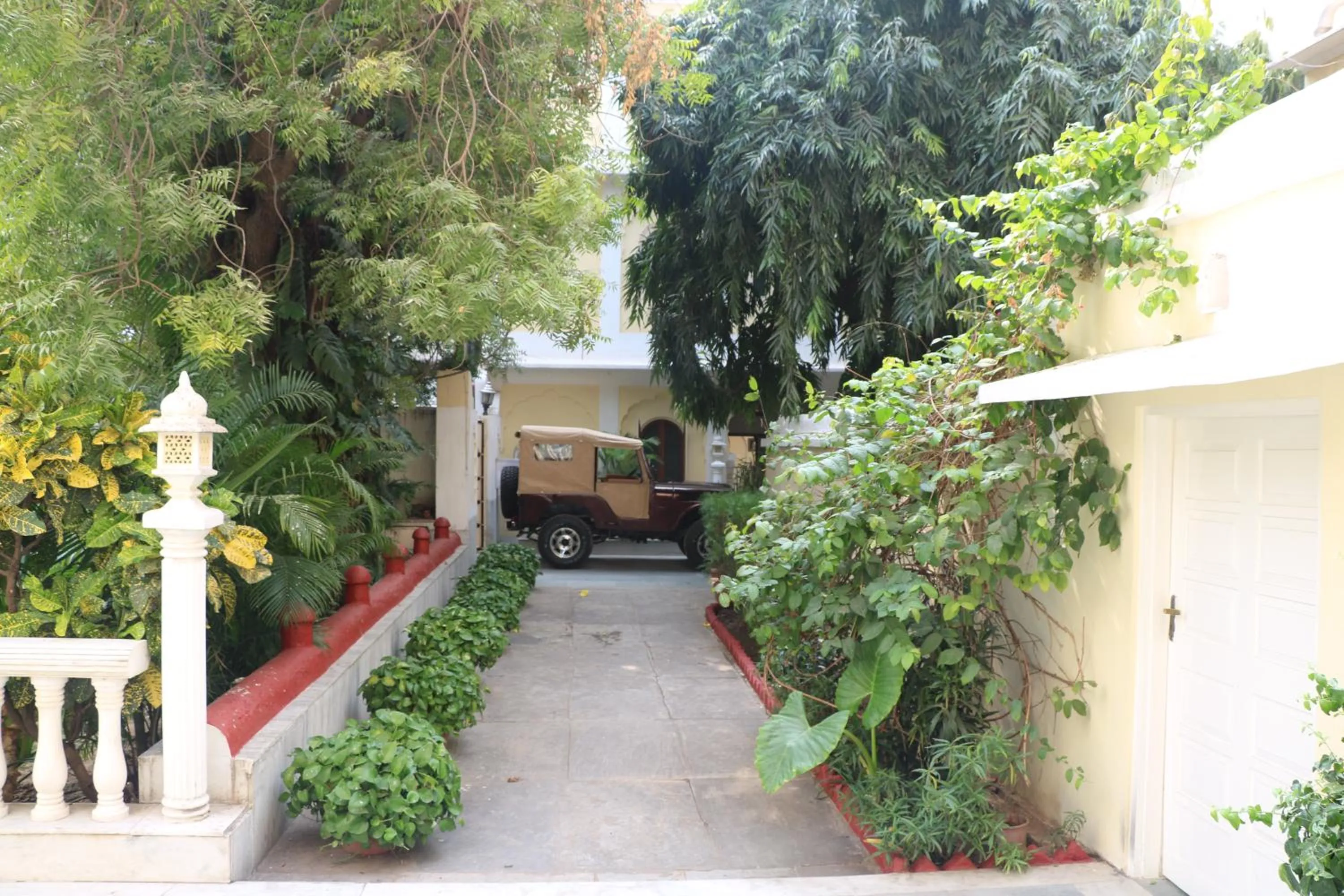 Garden in Khatu Haveli