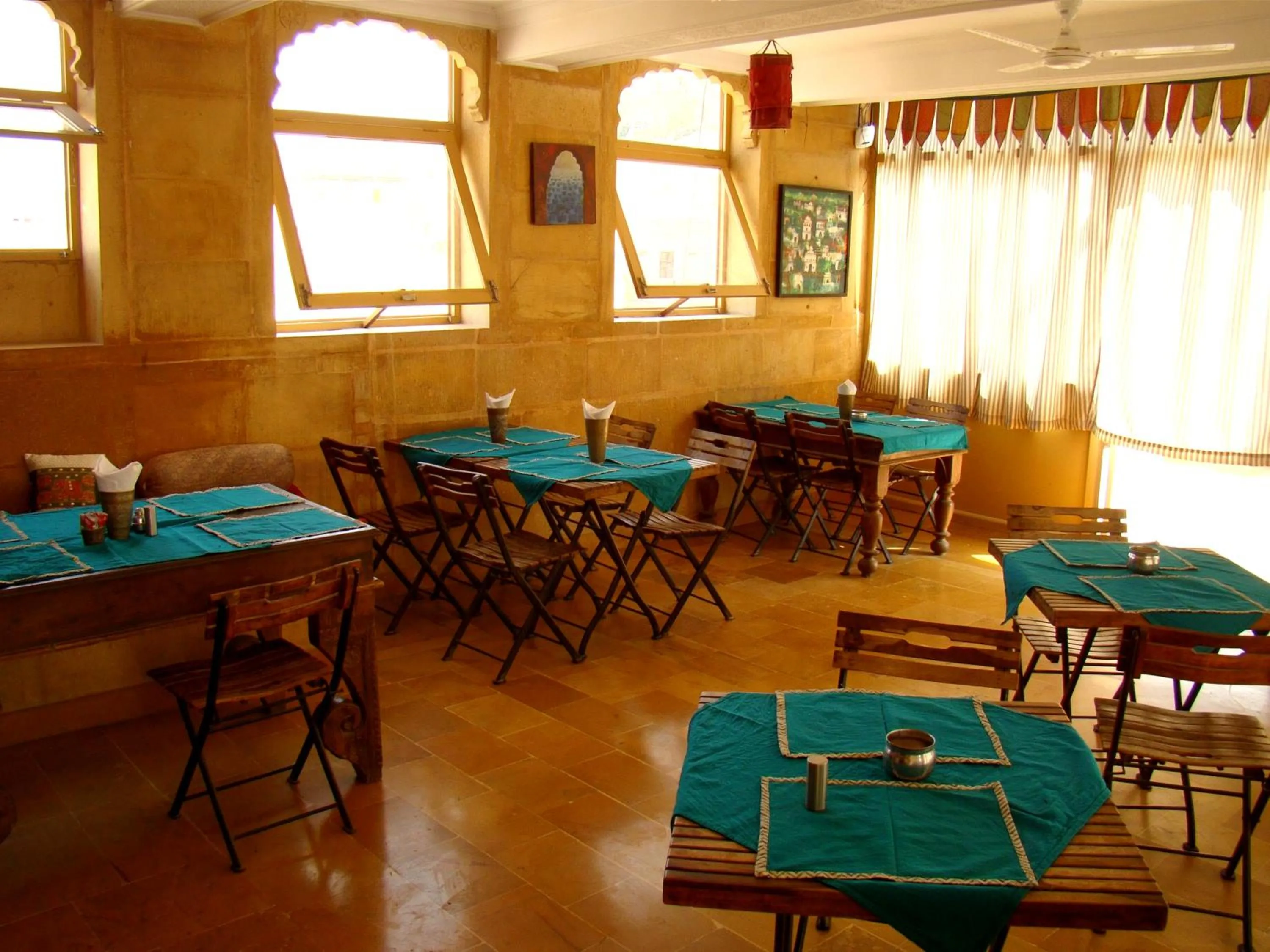 Restaurant/places to eat in Shahi Palace Hotel Jaisalmer