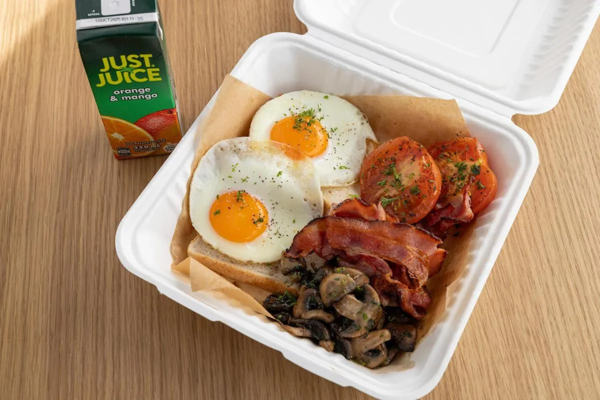 Breakfast in Quest 256 Lambton