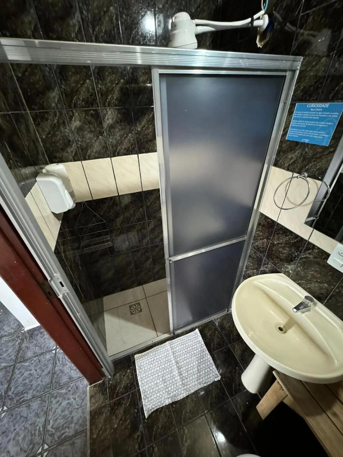 Bathroom in Pousada Cambará Suítes