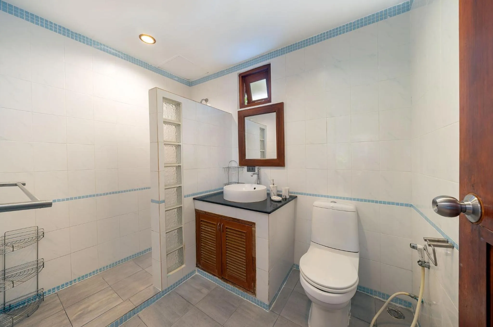 Bathroom in Temple Gardens