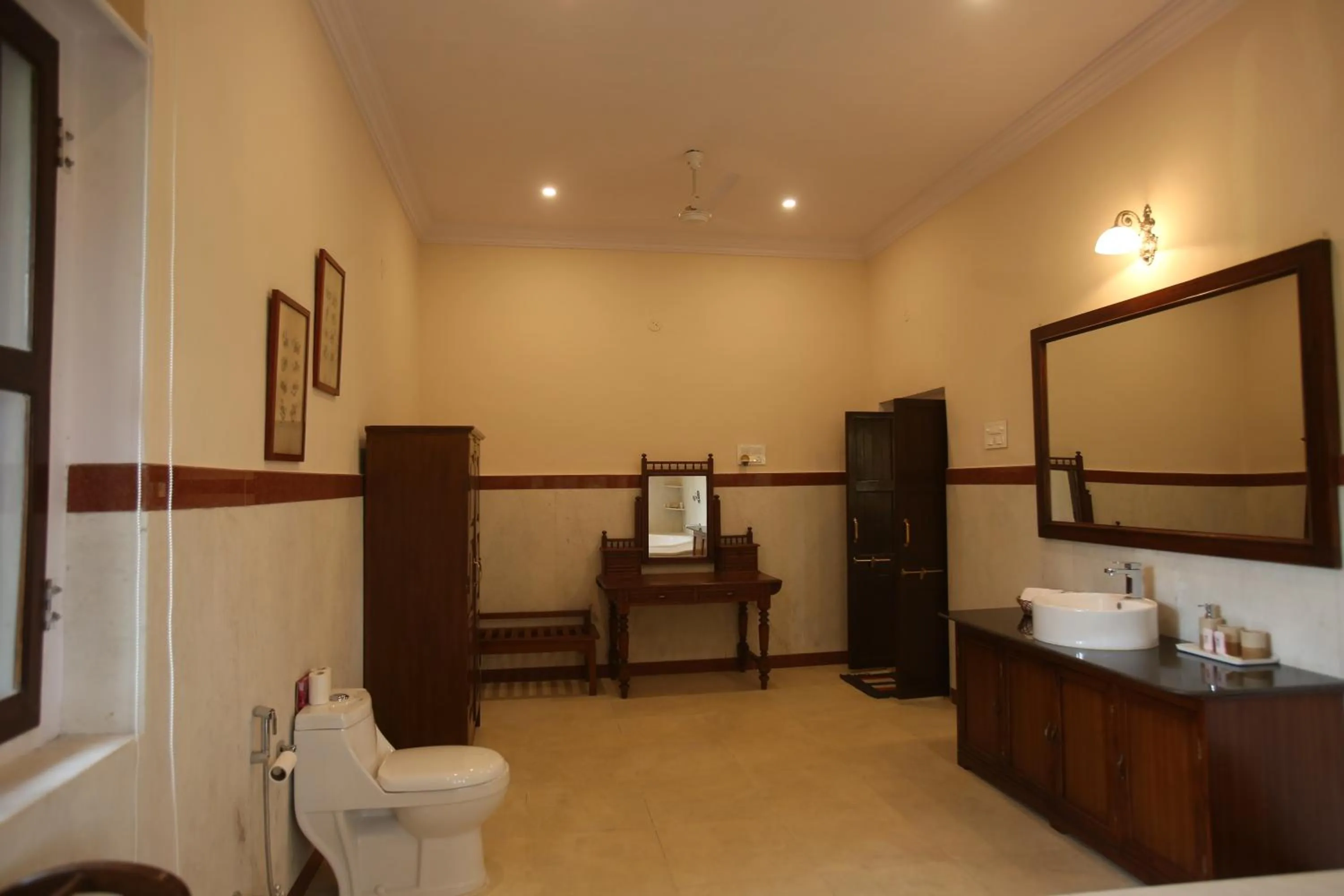 Bathroom in Roop Niwas Kothi, Near Mandawa