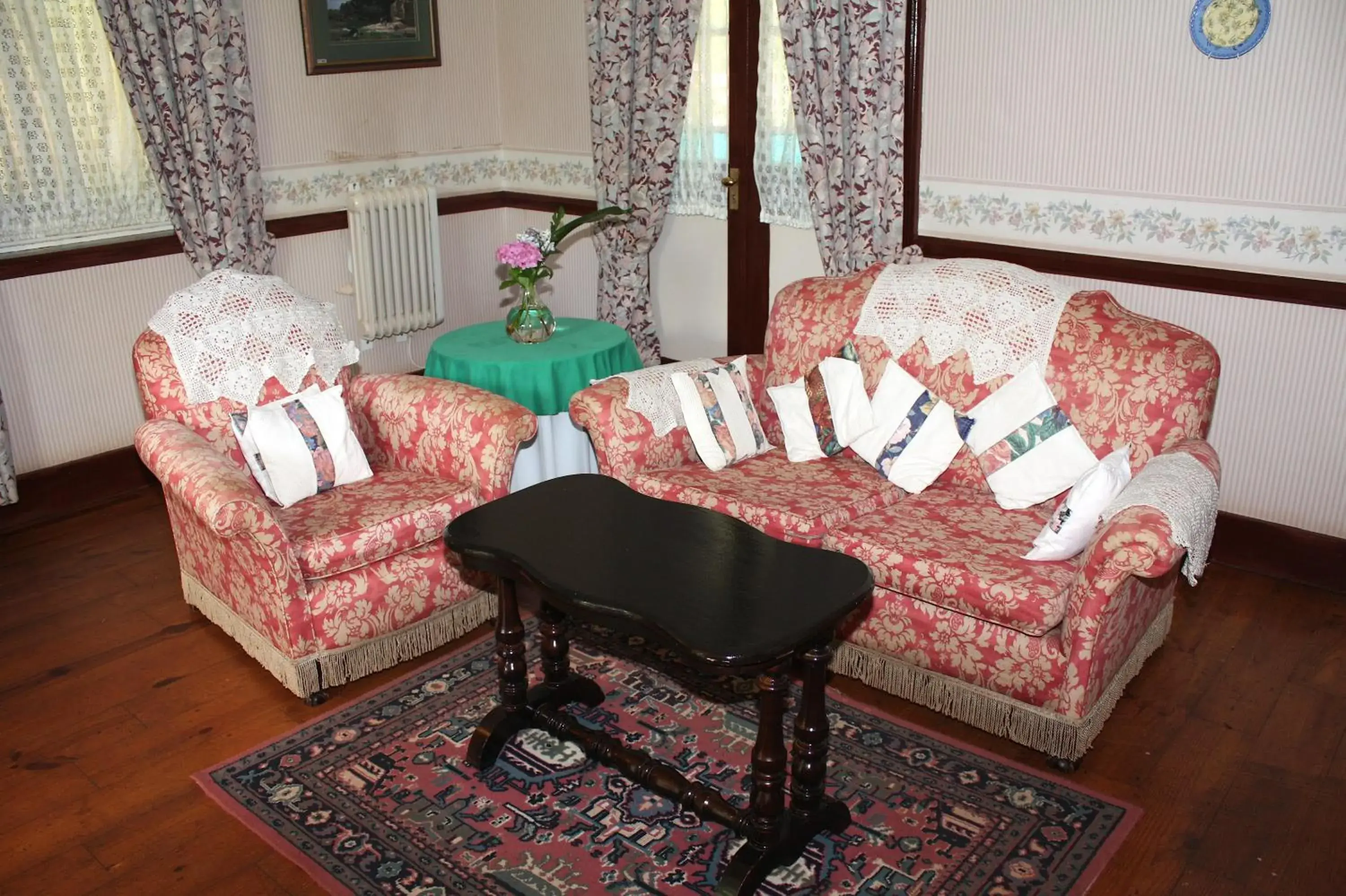 Suite in The Royal Hotel Pilgrims Rest Suite in The Royal Hotel Pilgrims Rest