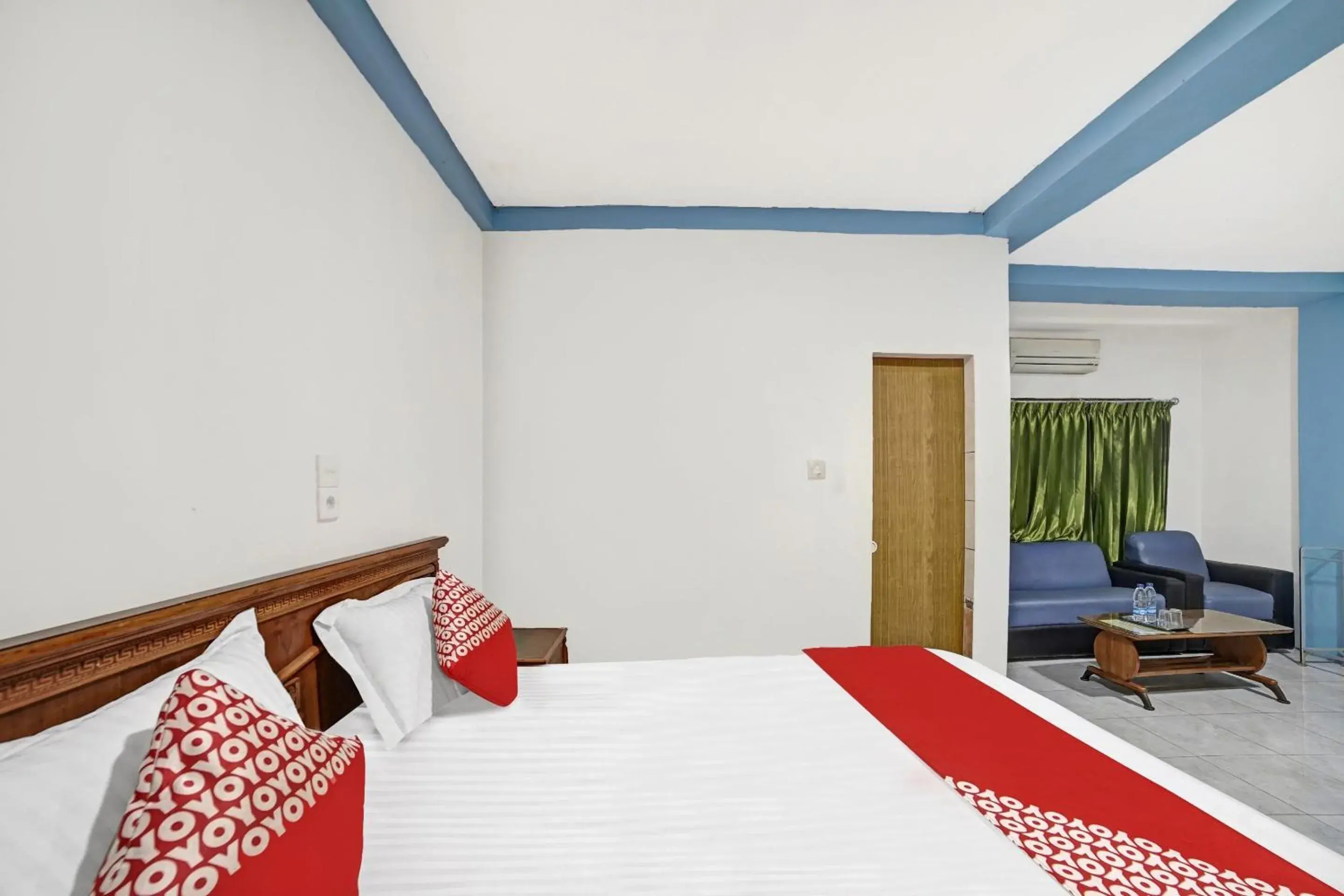 Deluxe Suite in Hotel O Wisma Kuta Karang Baru Deluxe Suite in Hotel O Wisma Kuta Karang Baru