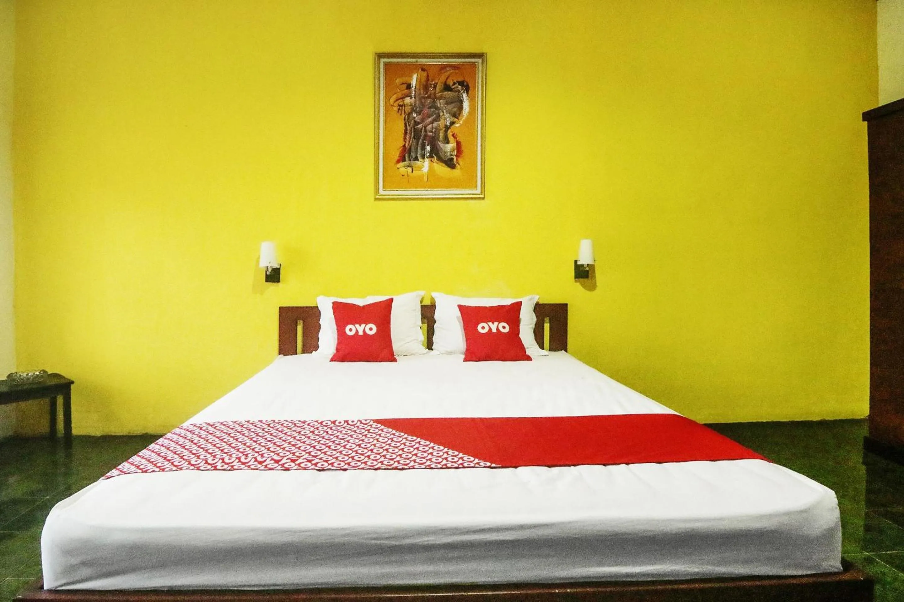 Bedroom, Bed in Hotel O Nyi Rindang Near Puskesmas Jekan Raya