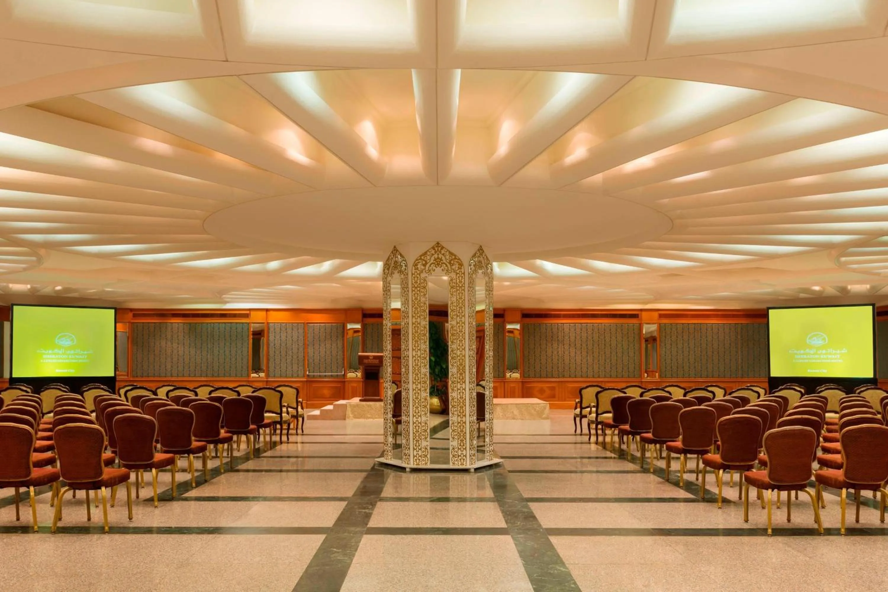 Meeting/conference room in Sheraton Kuwait, a Luxury Collection Hotel, Kuwait City