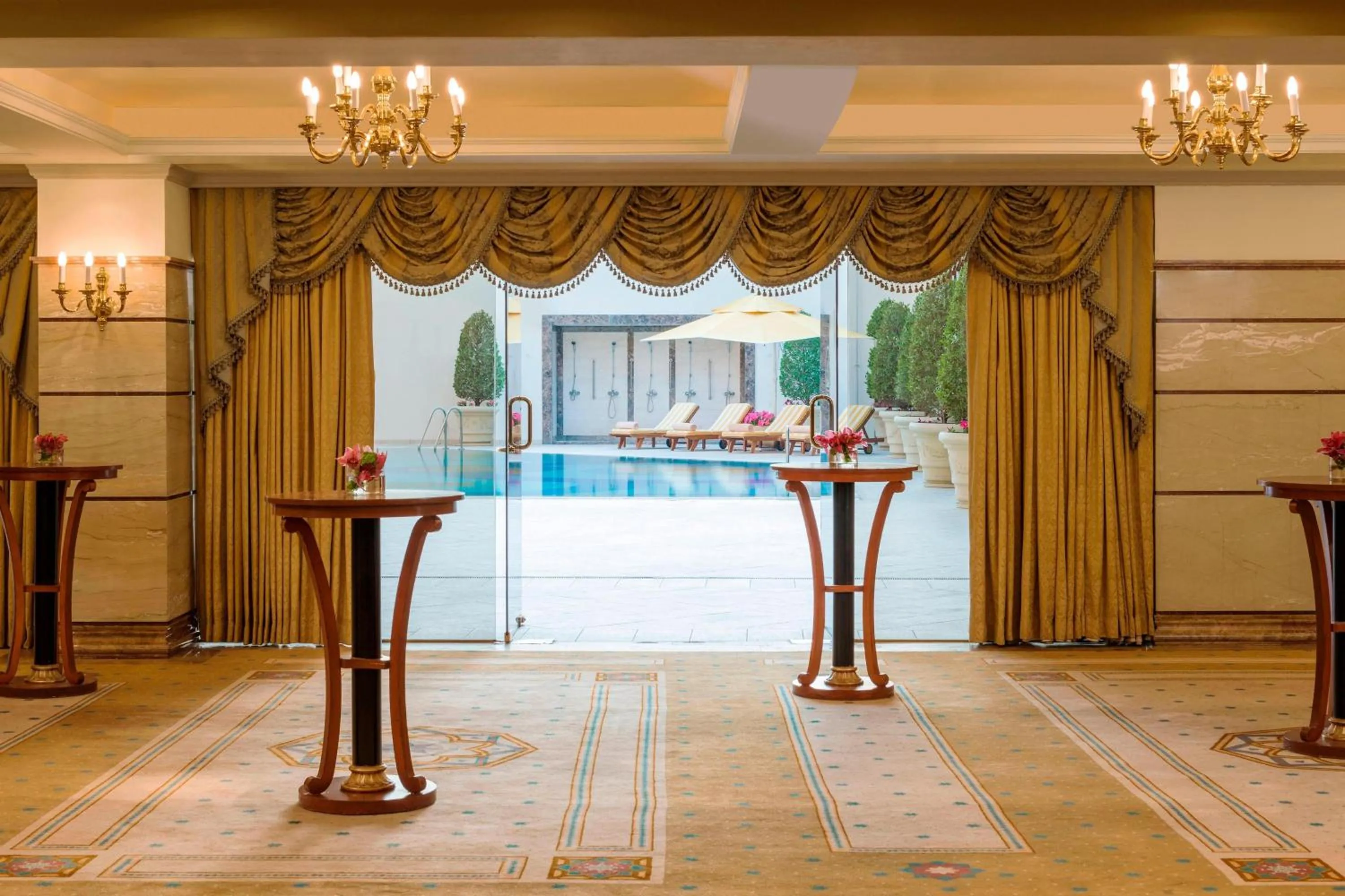 Meeting/conference room in Sheraton Kuwait, a Luxury Collection Hotel, Kuwait City