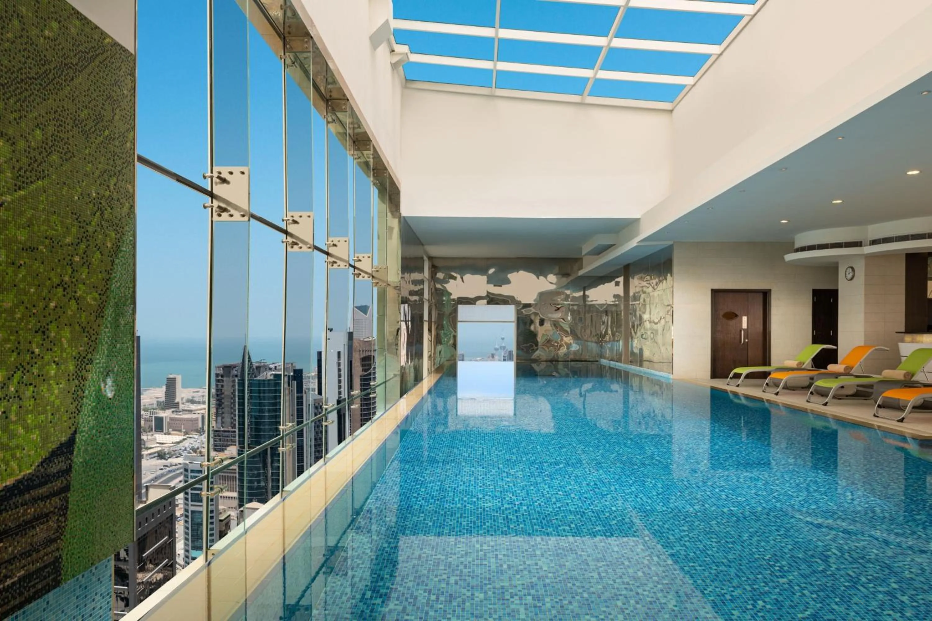 Swimming pool in Four Points By Sheraton Kuwait