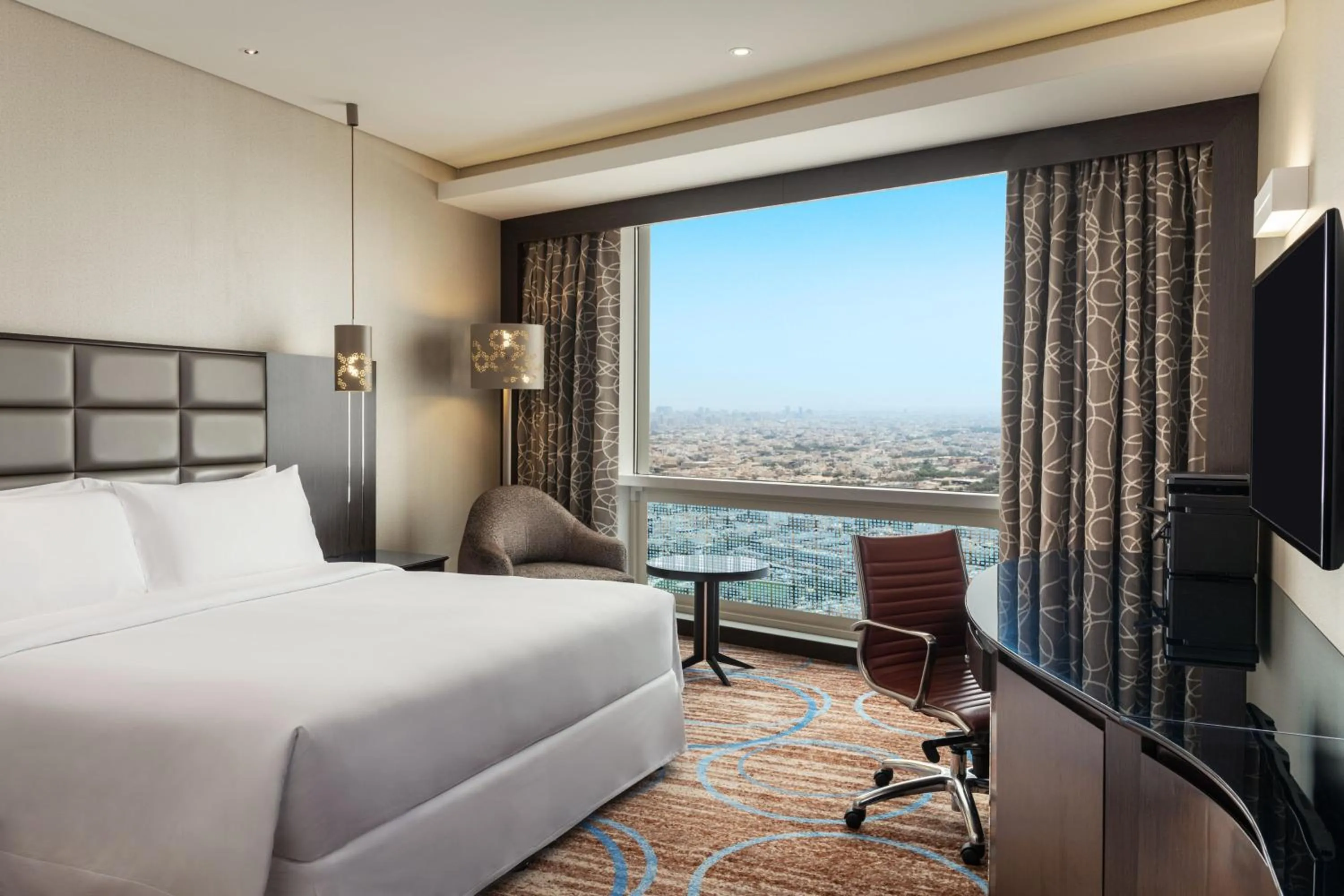 Bedroom, Bed in Four Points By Sheraton Kuwait