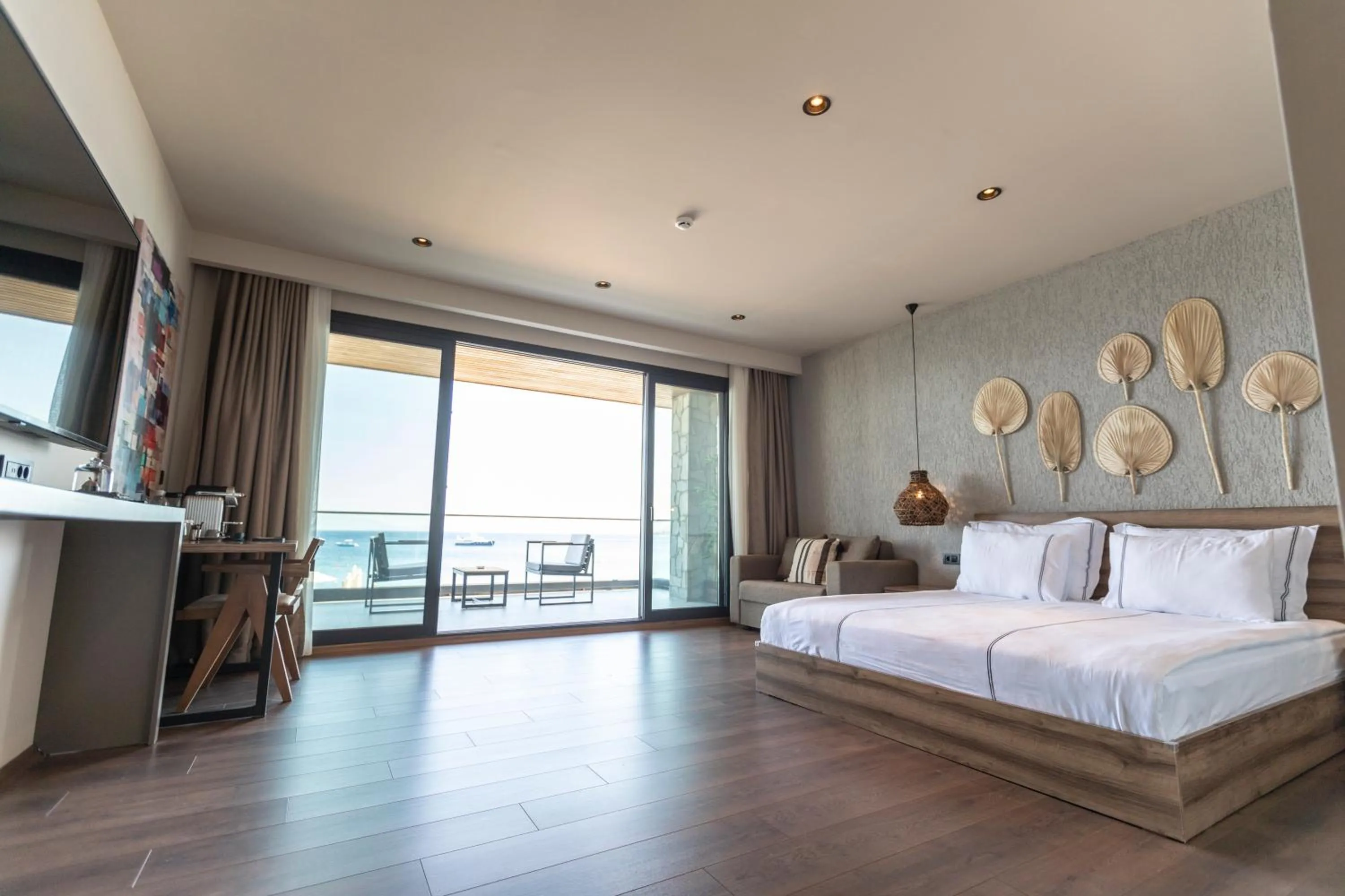 Photo of the whole room, Bed in KHAI HOTEL BODRUM