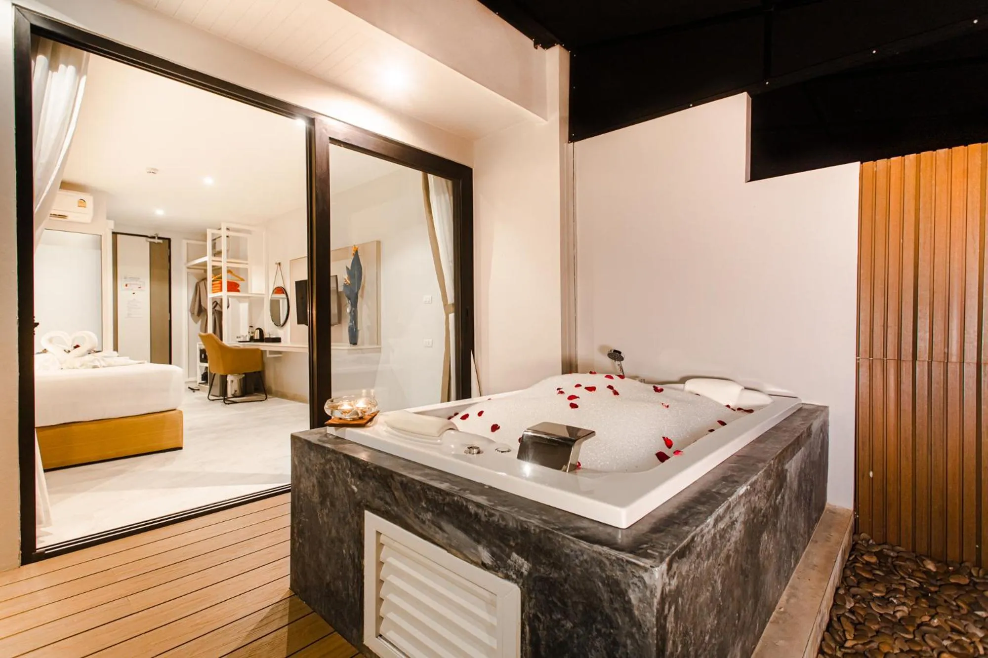 Bath, Bed in Tour De Phuket Hotel - SHA Plus