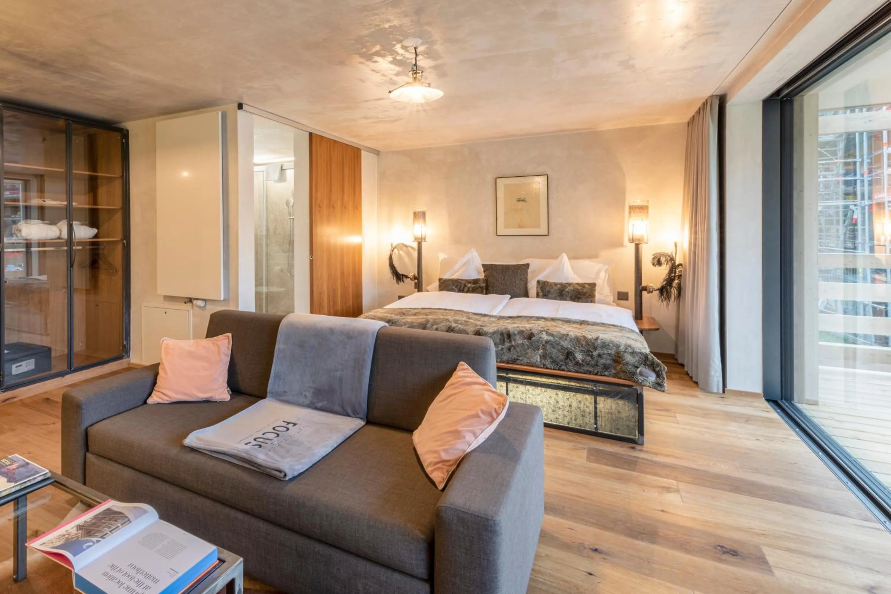 Photo of the whole room, Bed in Matterhorn FOCUS Design Hotel