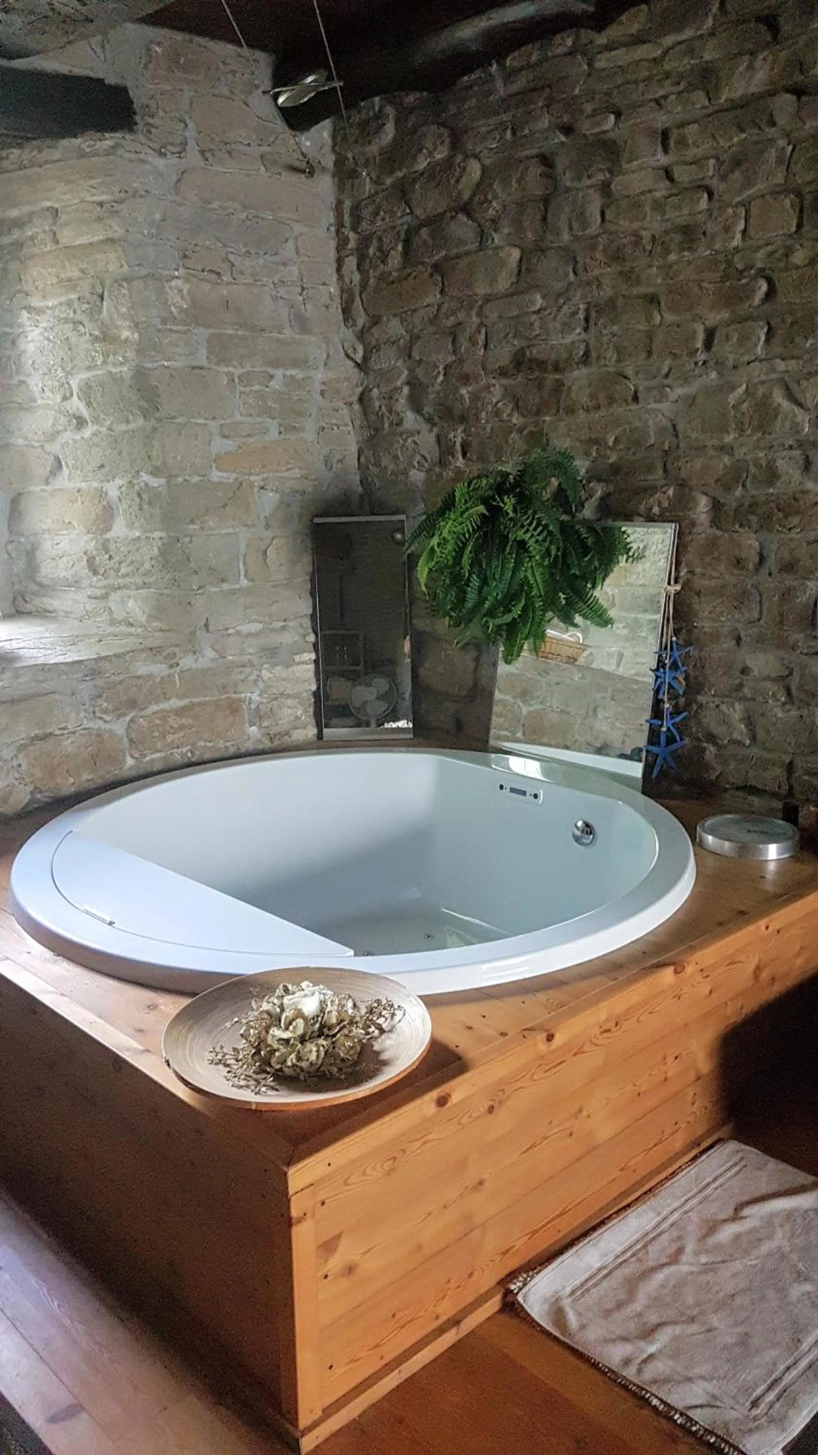 Bathroom in #FortCozzo - JacuzziSuite & Sauna - Casola Valsenio