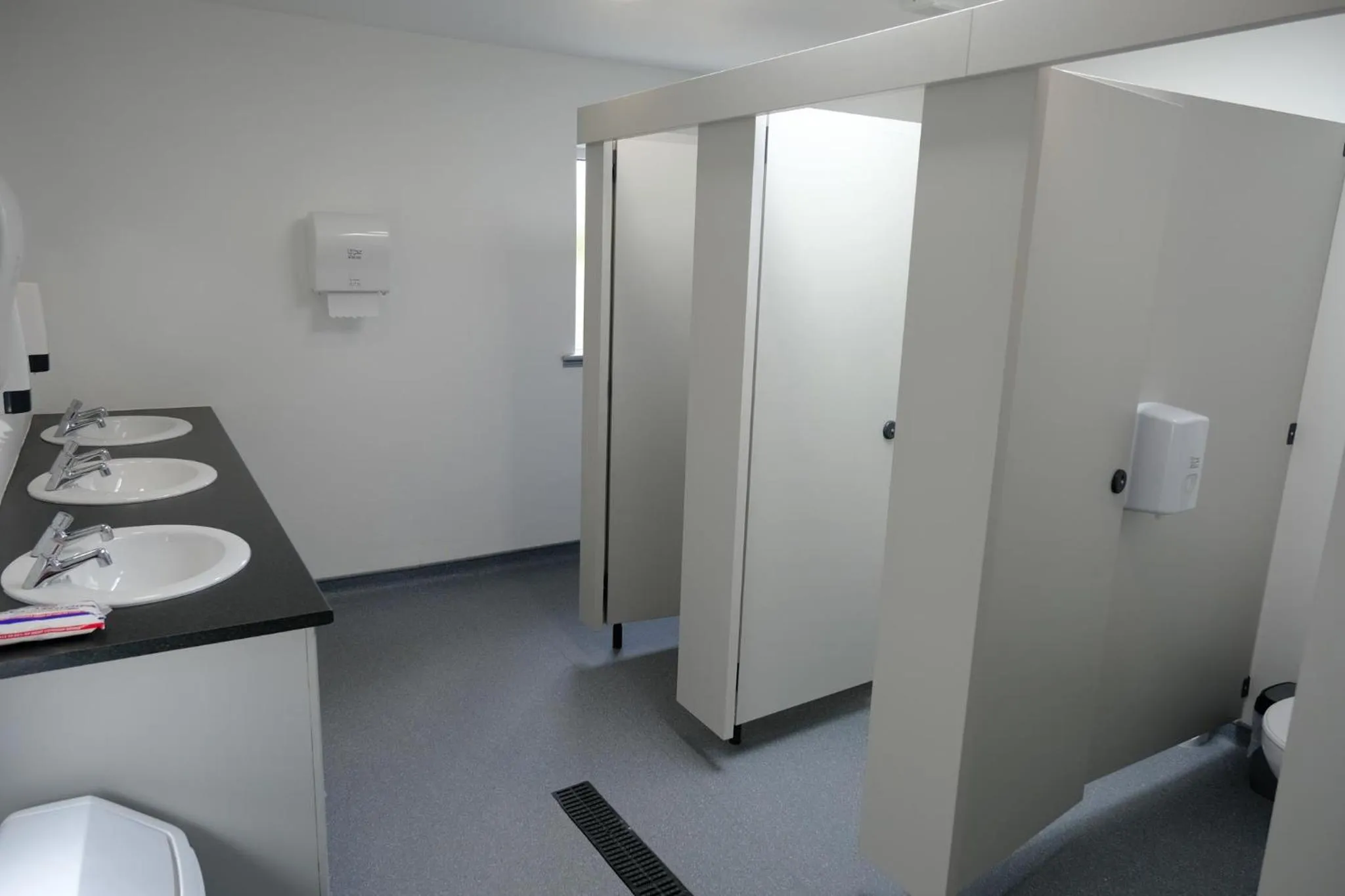 Bathroom in Whiddy School House Accommodation