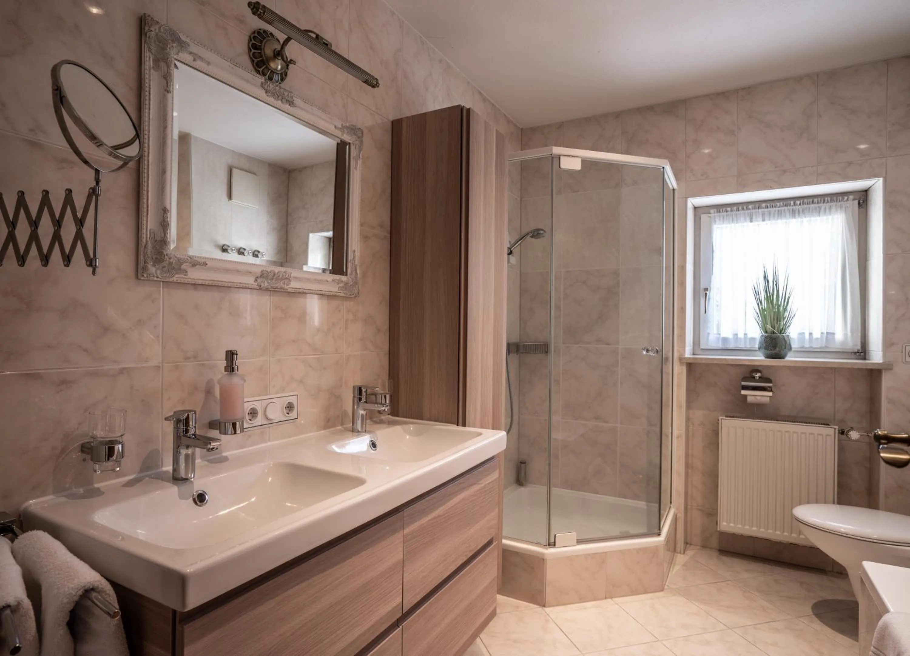 Bathroom in Hotel Sonnenbichl