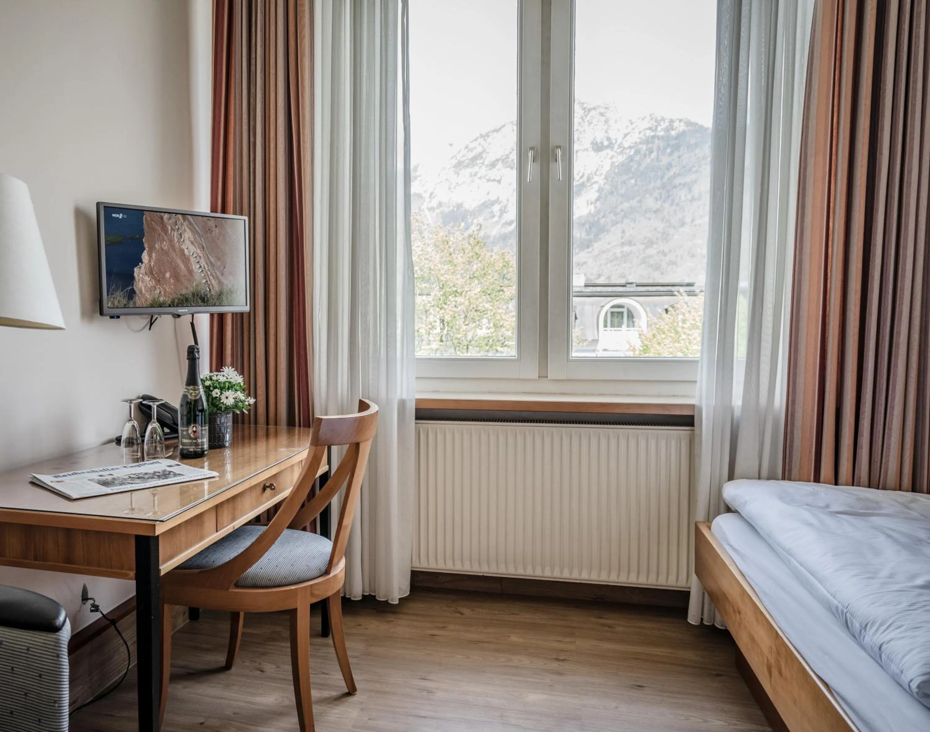 Bed in Hotel Sonnenbichl