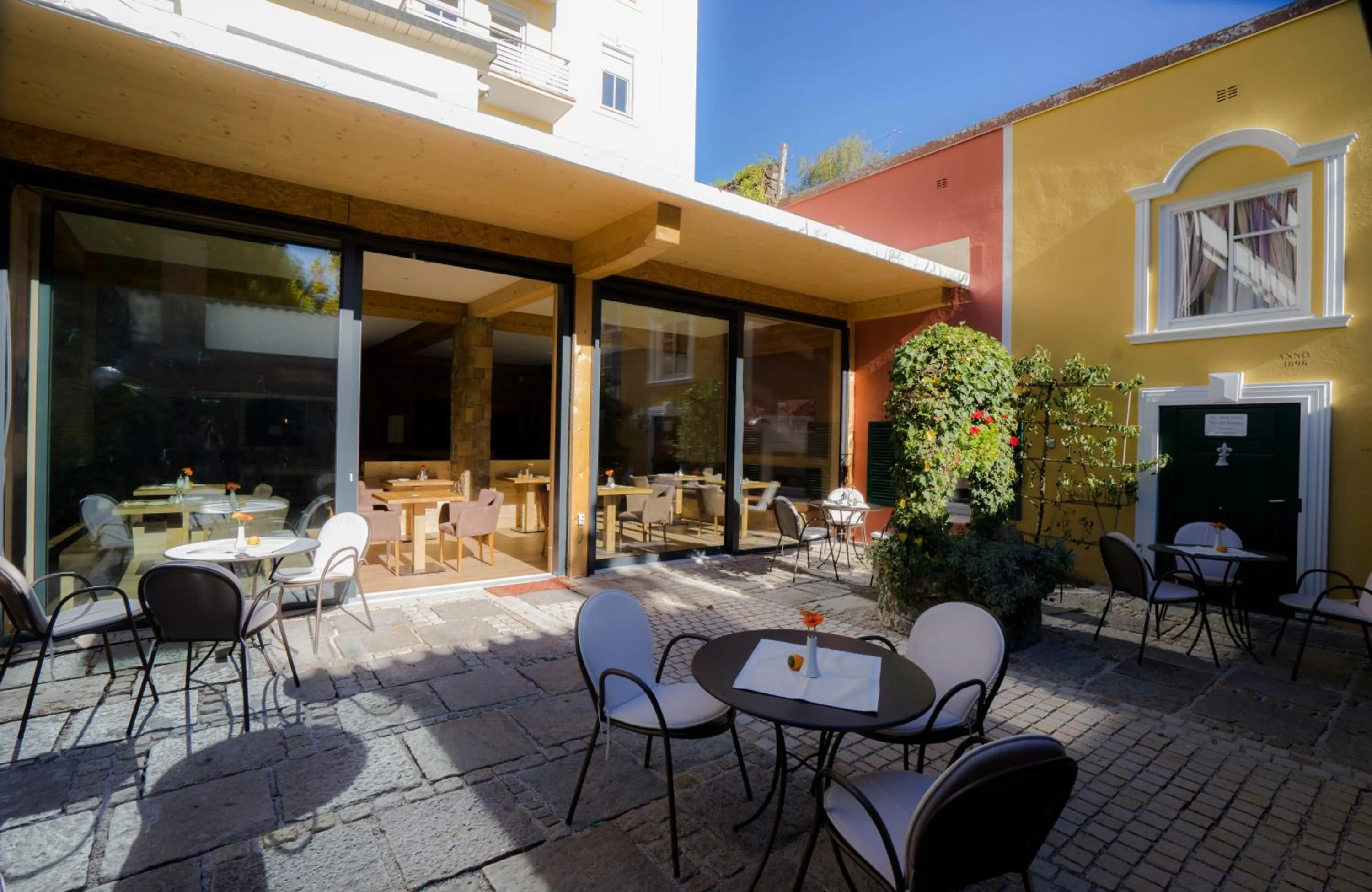 Restaurant/Places to Eat in Hotel Sonnenbichl