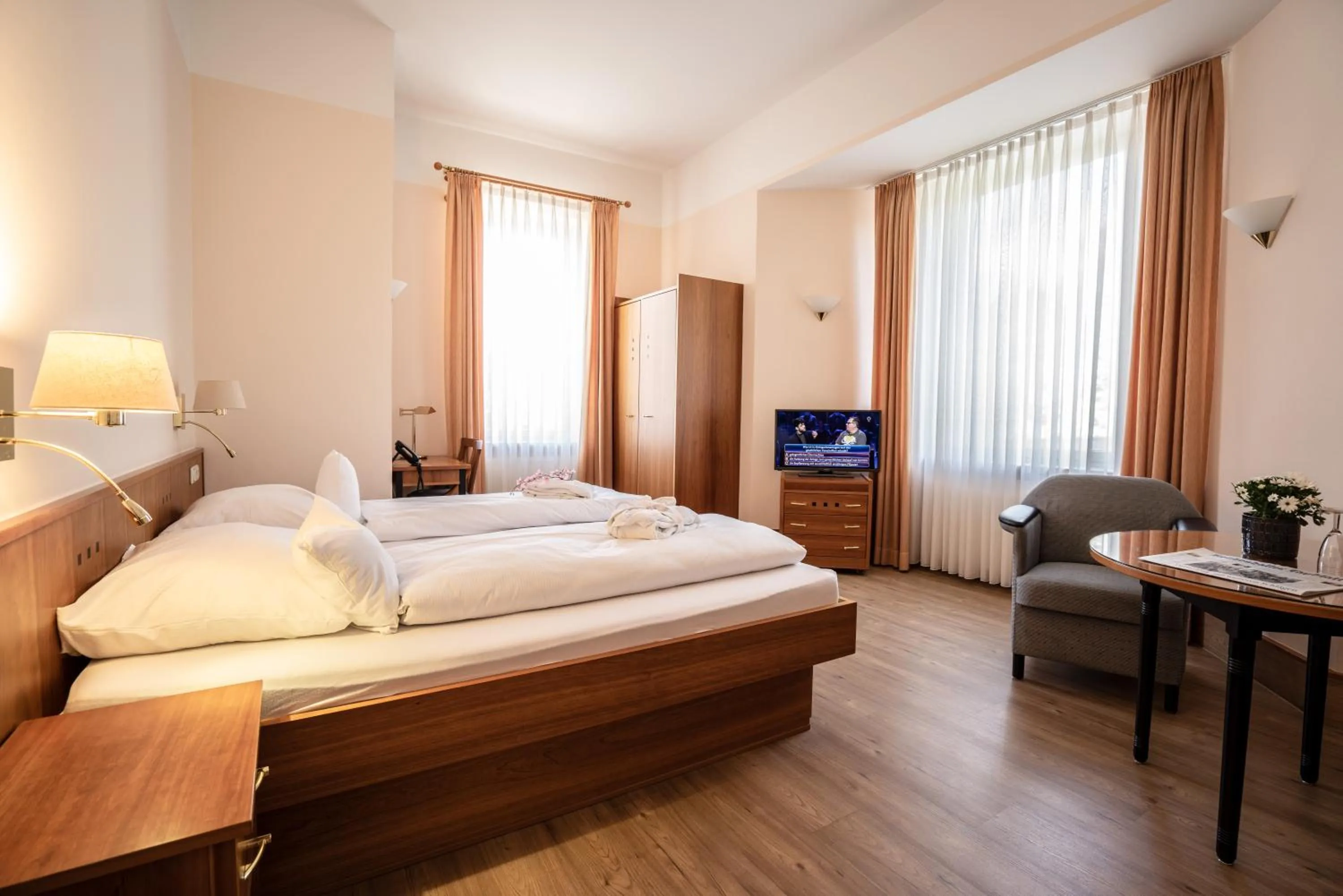 Bedroom, Bed in Hotel Sonnenbichl