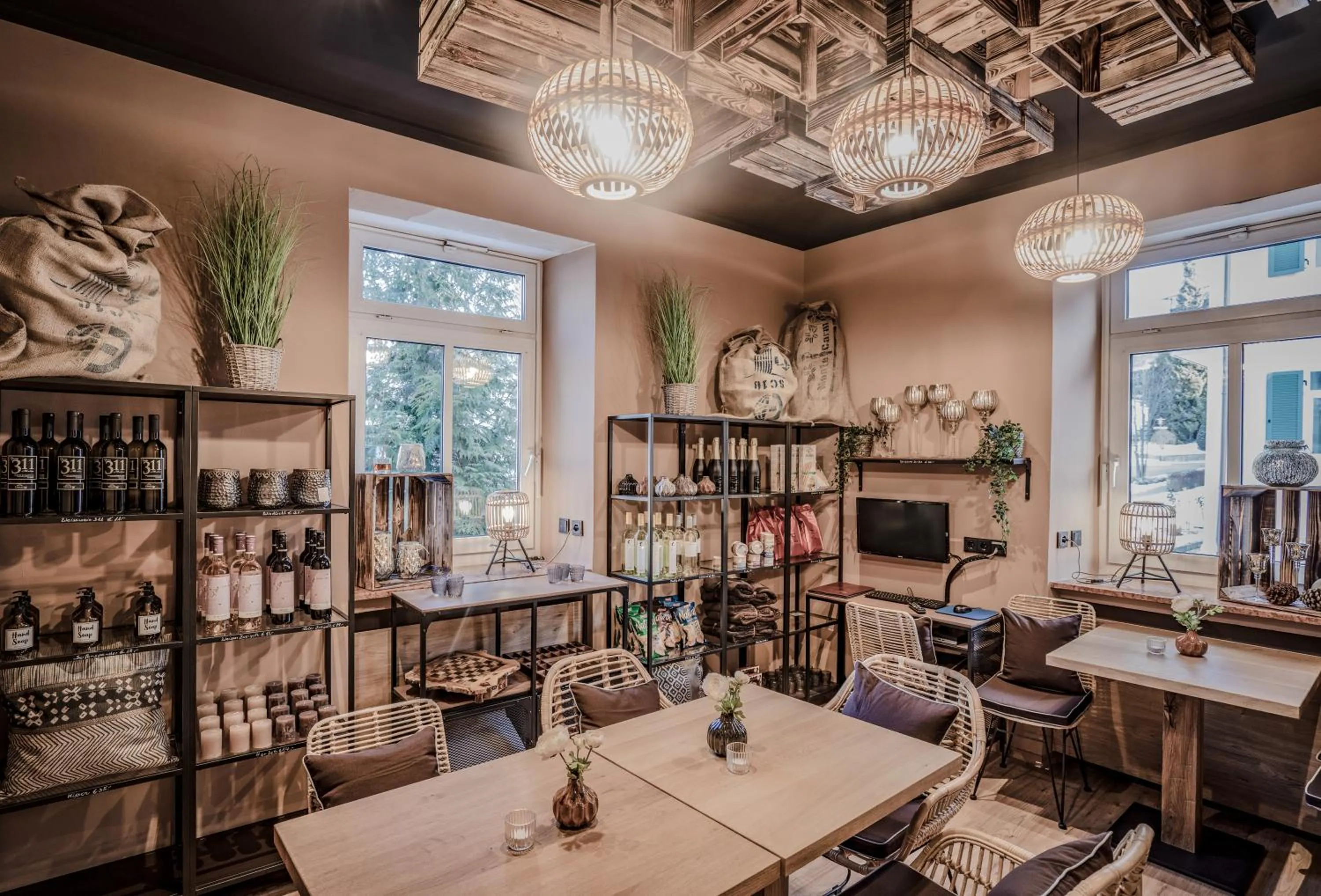 Lounge or bar in Hotel Sonnenbichl