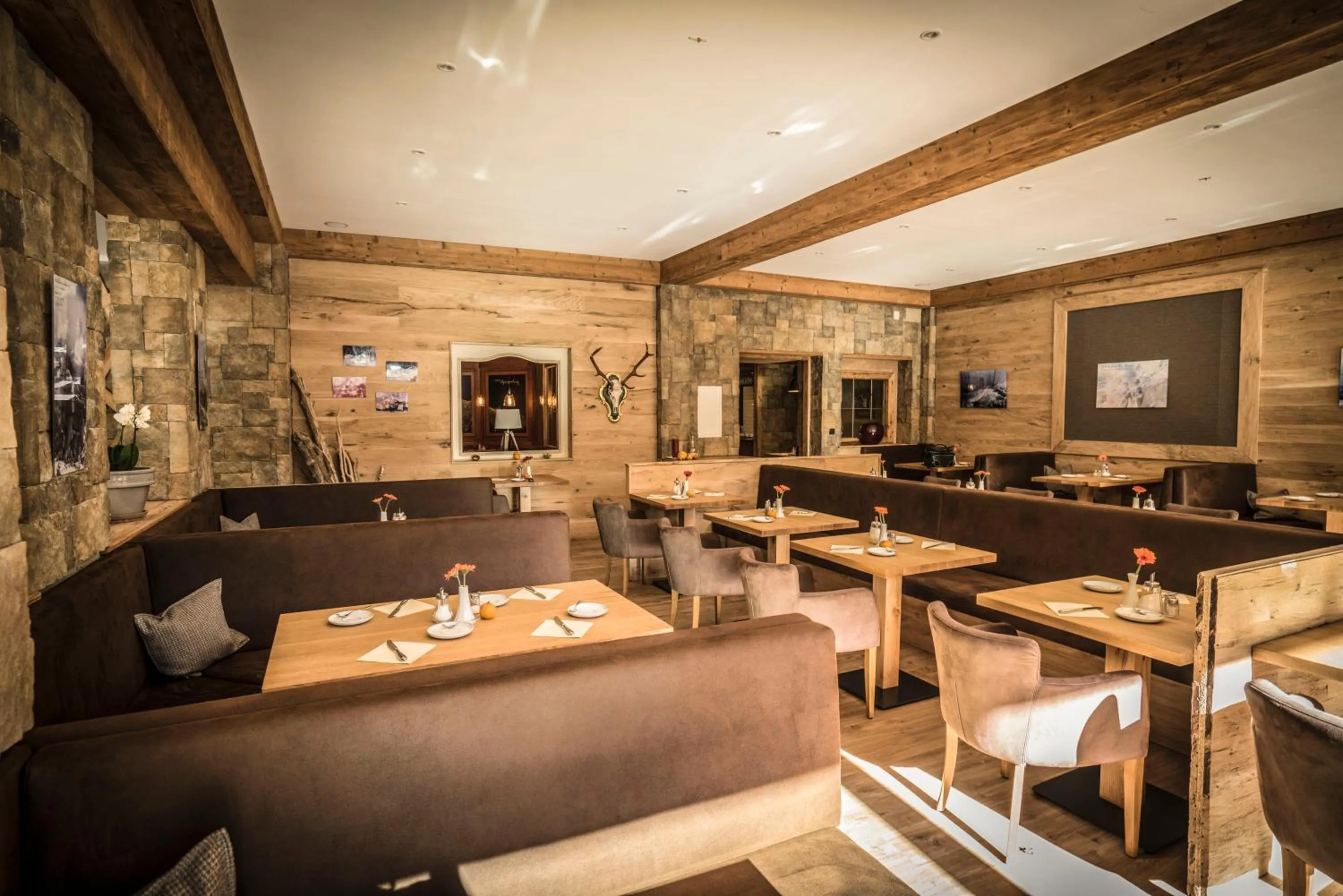 Restaurant/Places to Eat in Hotel Sonnenbichl