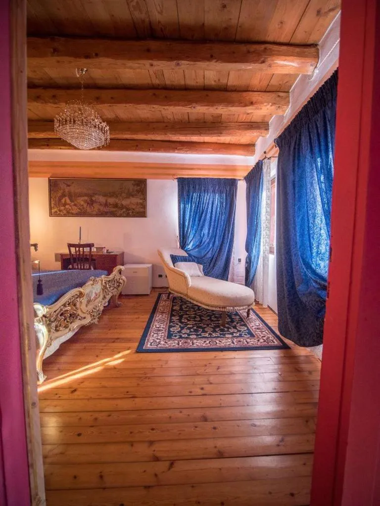 Bedroom, Bed in Antica Villa Sophie