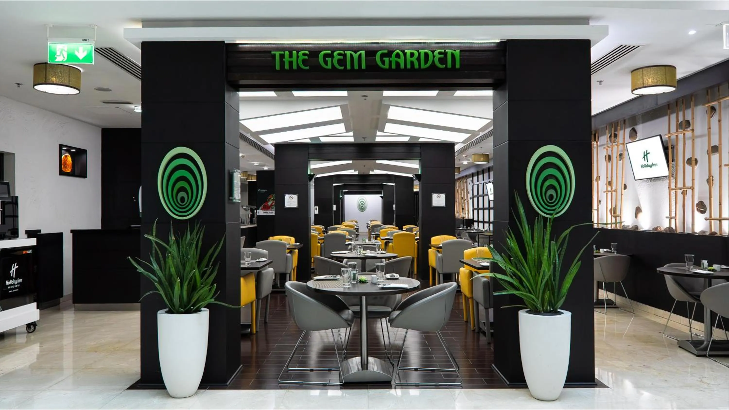 Restaurant/places to eat in Holiday Inn Dubai Al Barsha by IHG