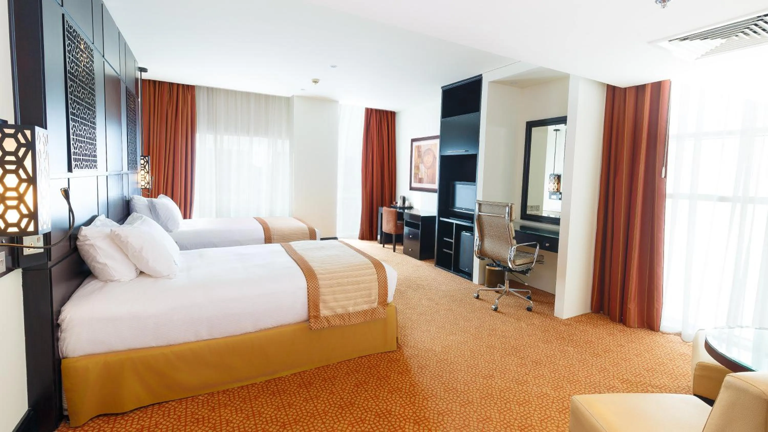 Photo of the whole room in Holiday Inn Dubai Al Barsha by IHG